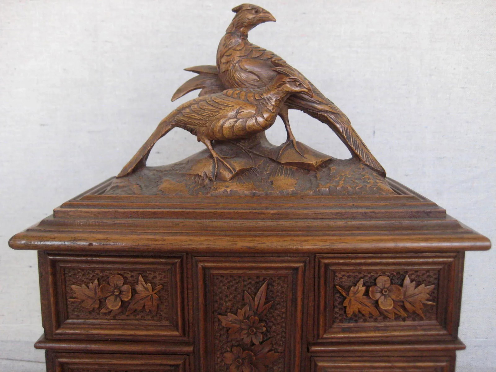 19 Century Black Forest Jewelry Box - 4