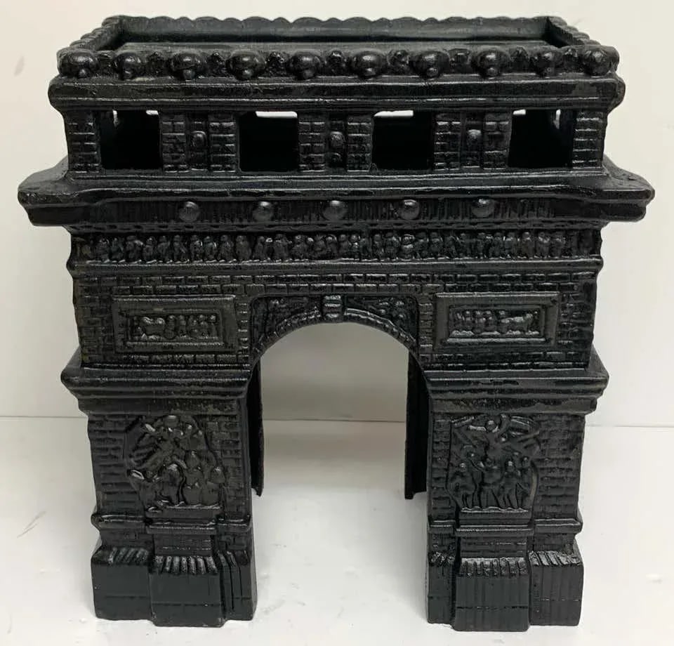 19th Century French Grand Tour Iron Model of the Arc De Triomphe - 10
