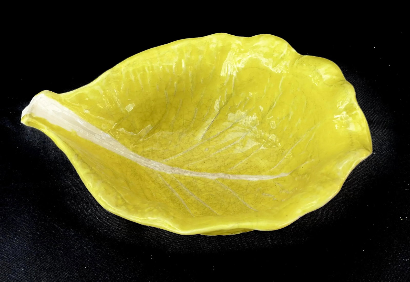 Yellow Portuguese Cabbage Leaf Dinnerware Set of Fifty Four Pieces - 10