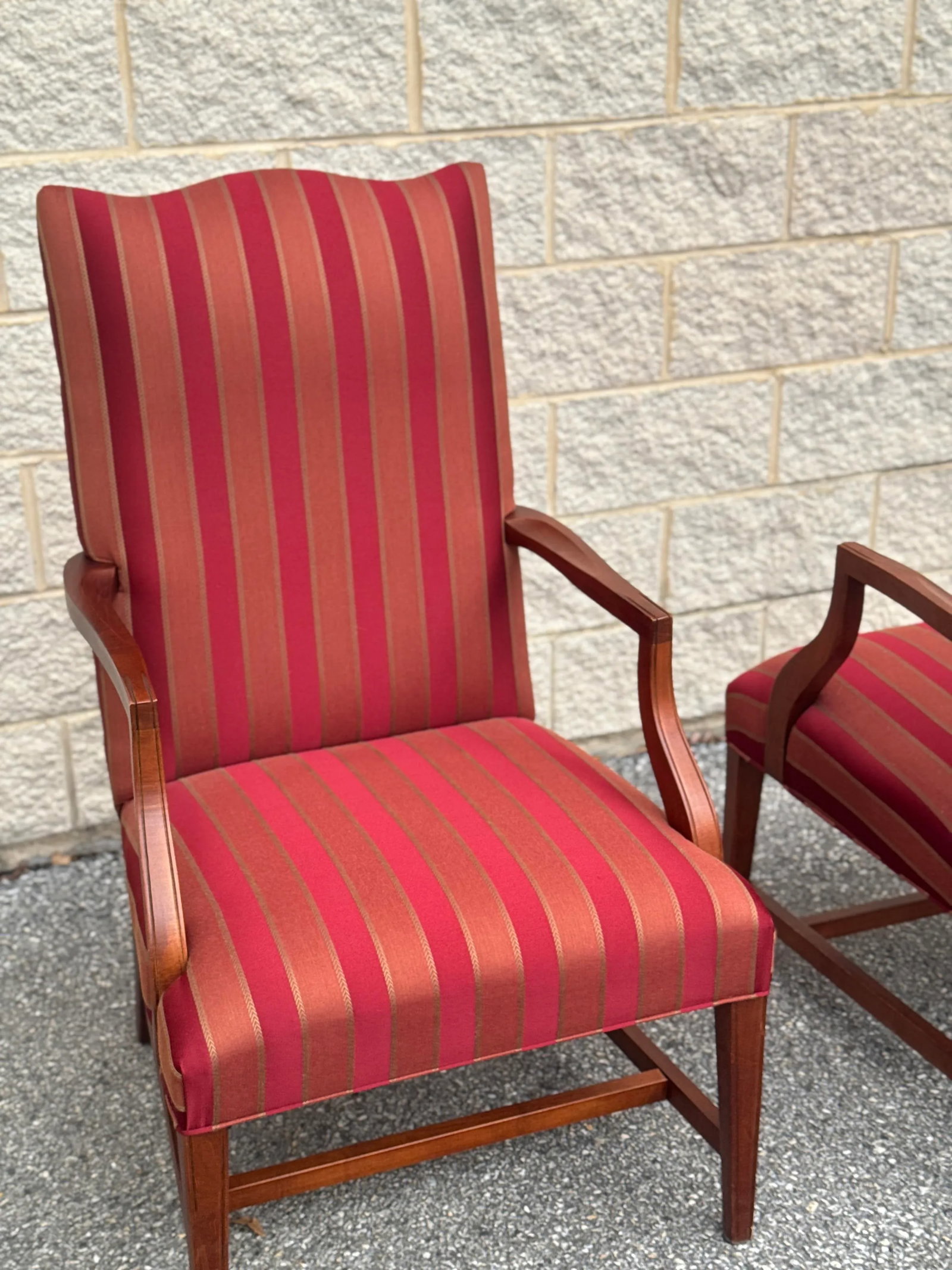 Late 20th Century Pair of Ethan Allen Mahogany Armchairs With Striped Upholstery - 8