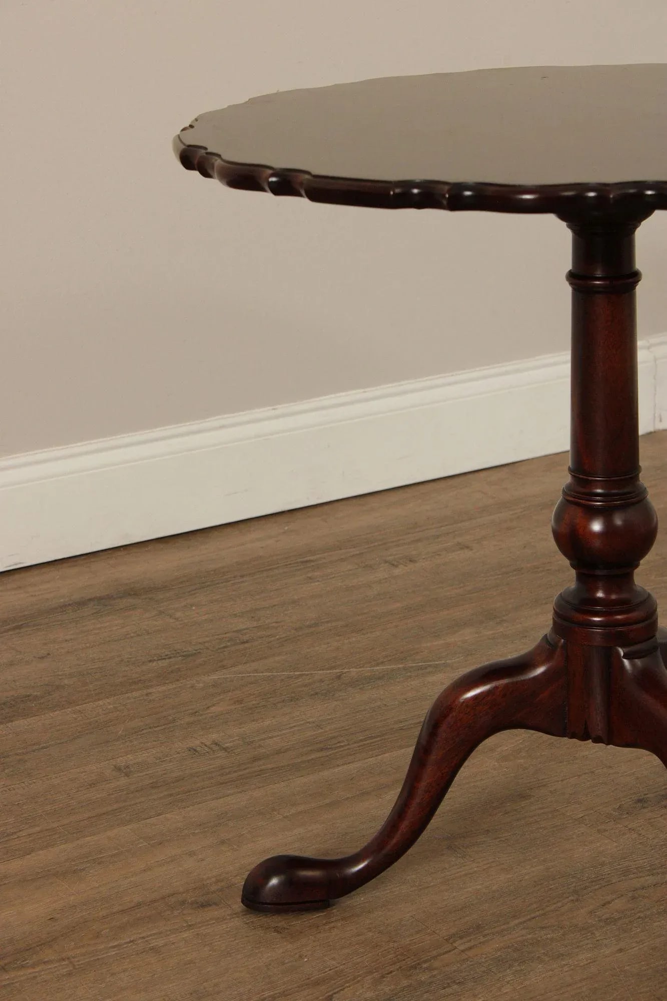 Stickley Federal Style Mahogany Pie Crust Tea Table - 12