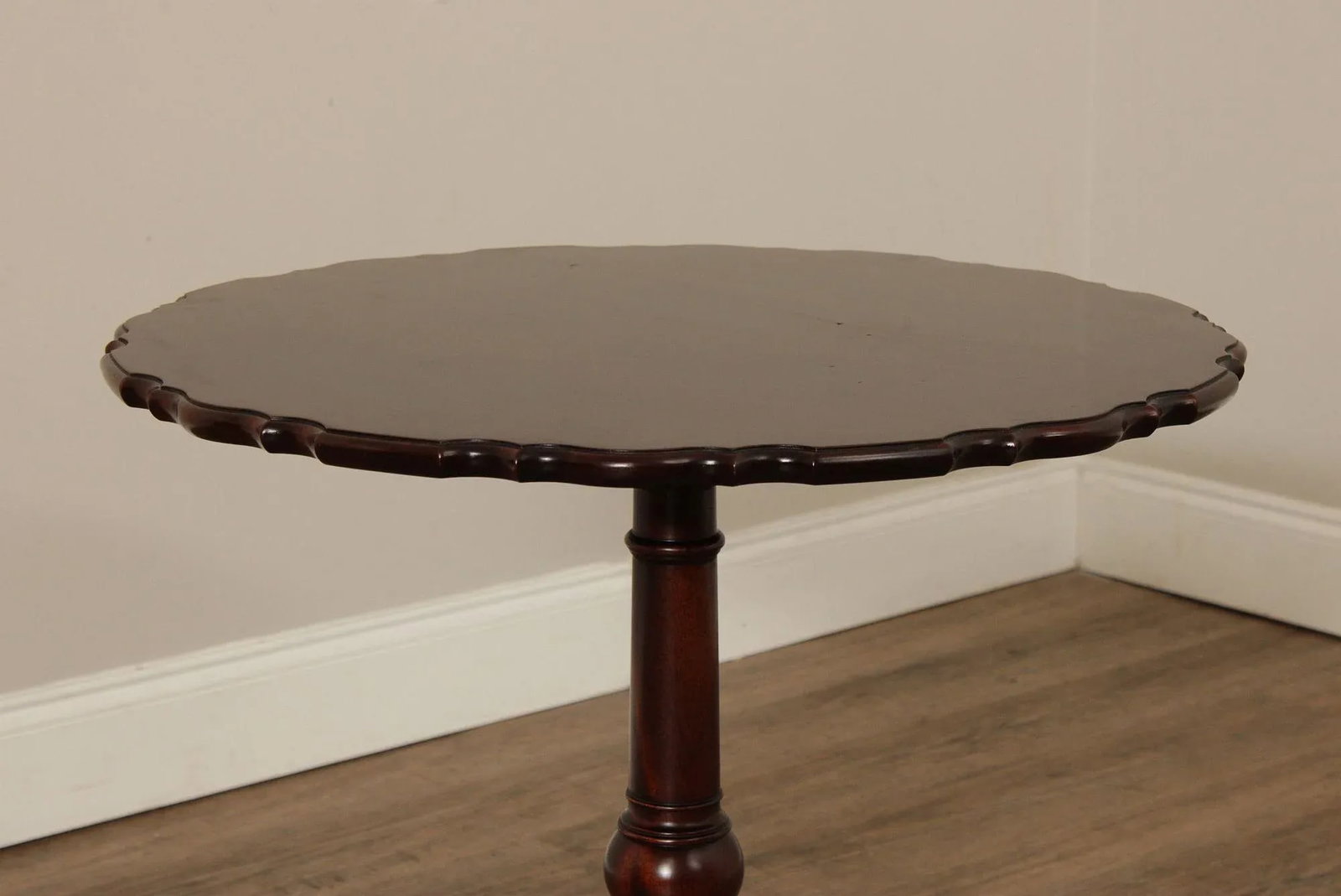 Stickley Federal Style Mahogany Pie Crust Tea Table - 6