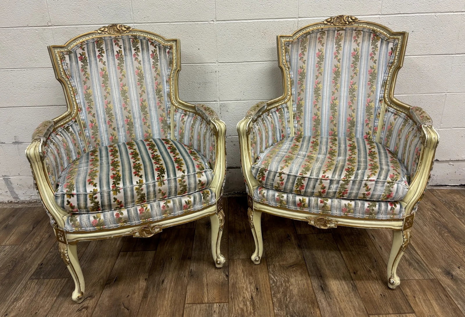 Vintage Prince Howard Furniture French Provincial Louis XV Style Bergere Chairs - 15