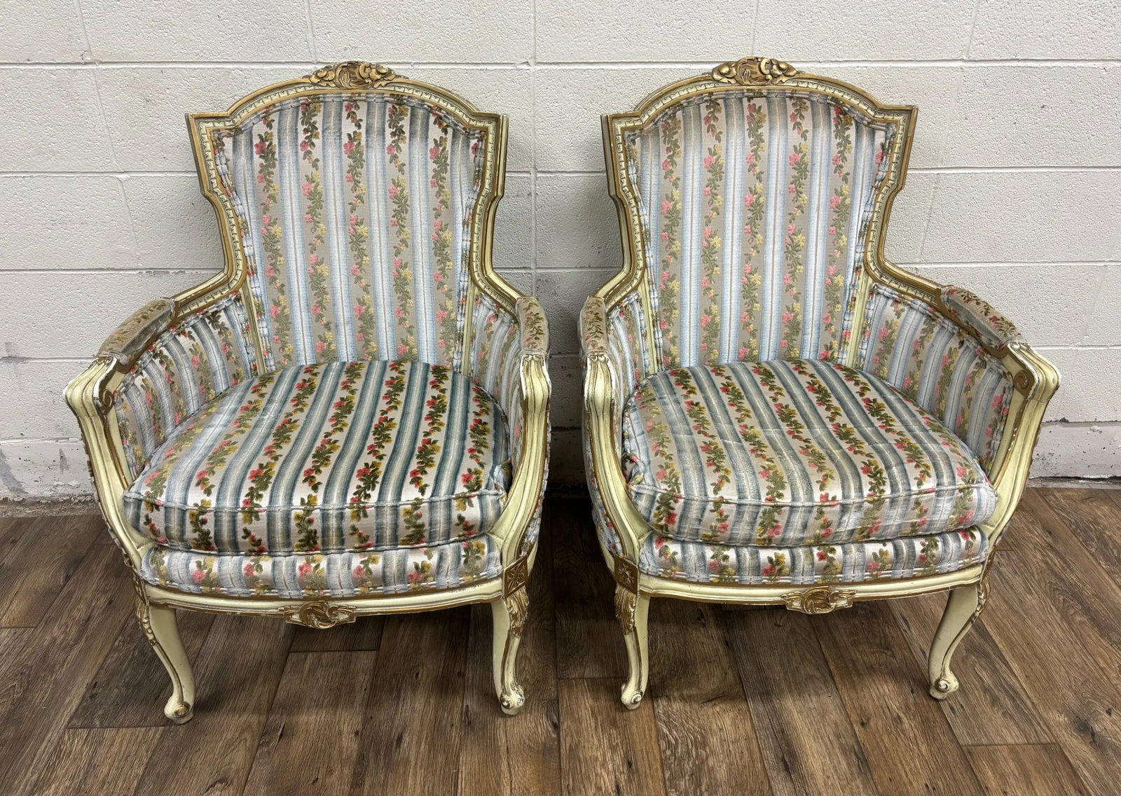 Vintage Prince Howard Furniture French Provincial Louis XV Style Bergere Chairs - 2