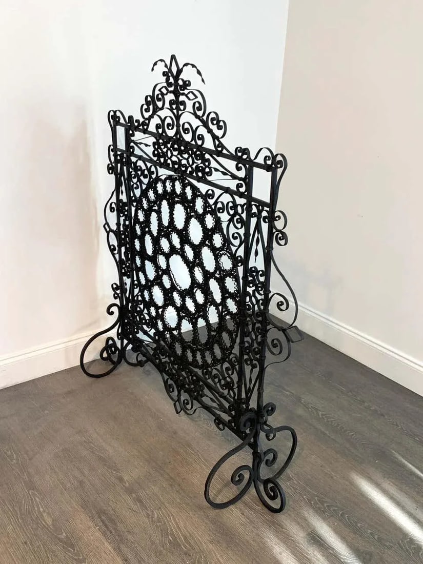 19th Century High Victorian Wrought Iron Wire Work Medallion Fires Screen - 9