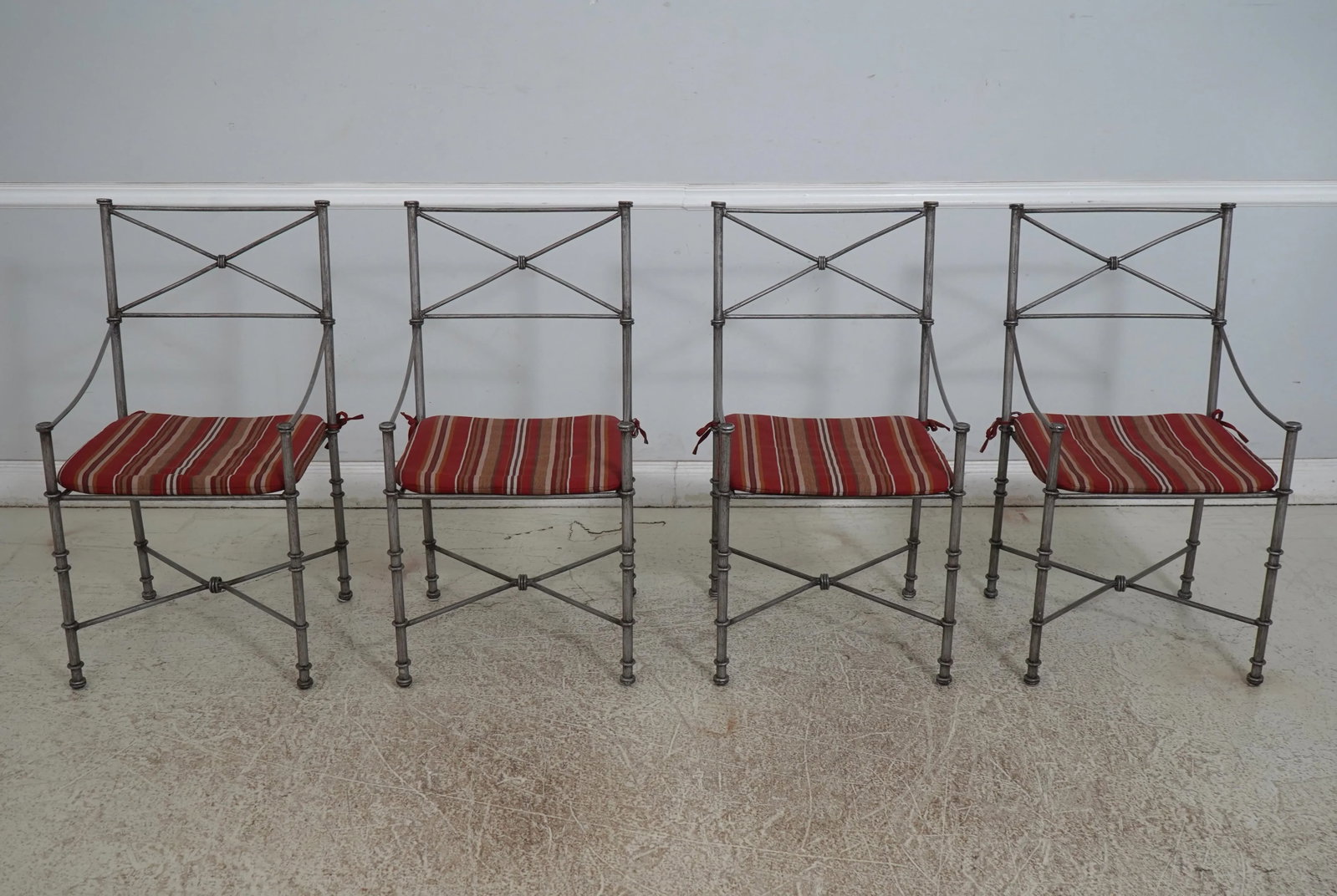 Regency Iron 5 Piece Table & Chair Outdoor Dining Room Set - 7