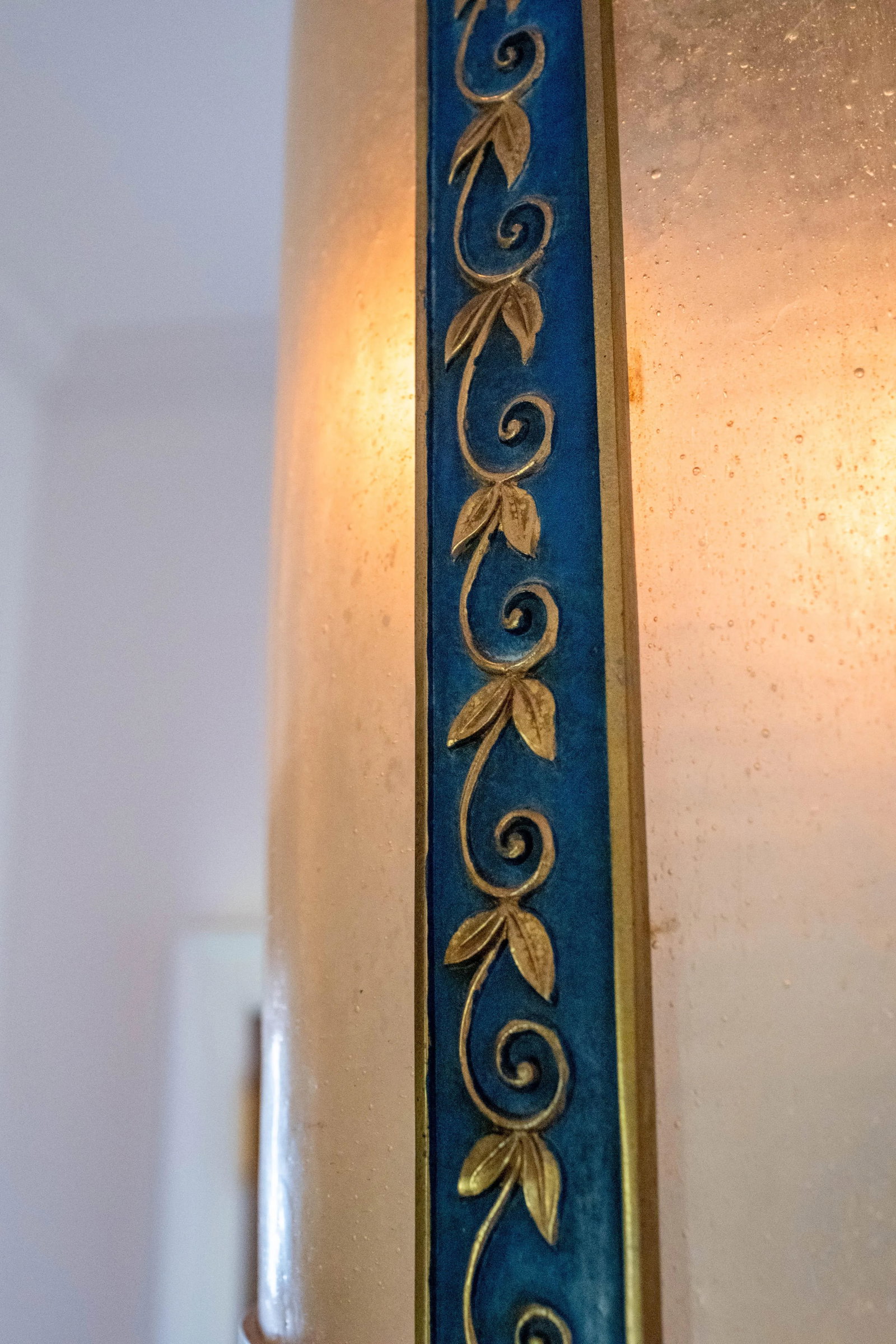 Vintage C. 1930s Art Deco Curved Glass Hanging Ceiling Chandelier - 10