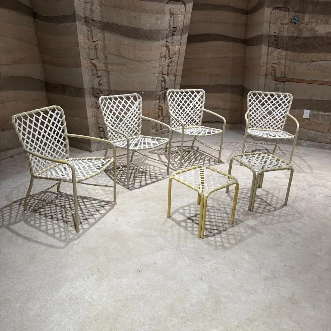 Mid-Century Modern Brown Jordan Patio Set 4 Chairs 2 Side Tables - 3