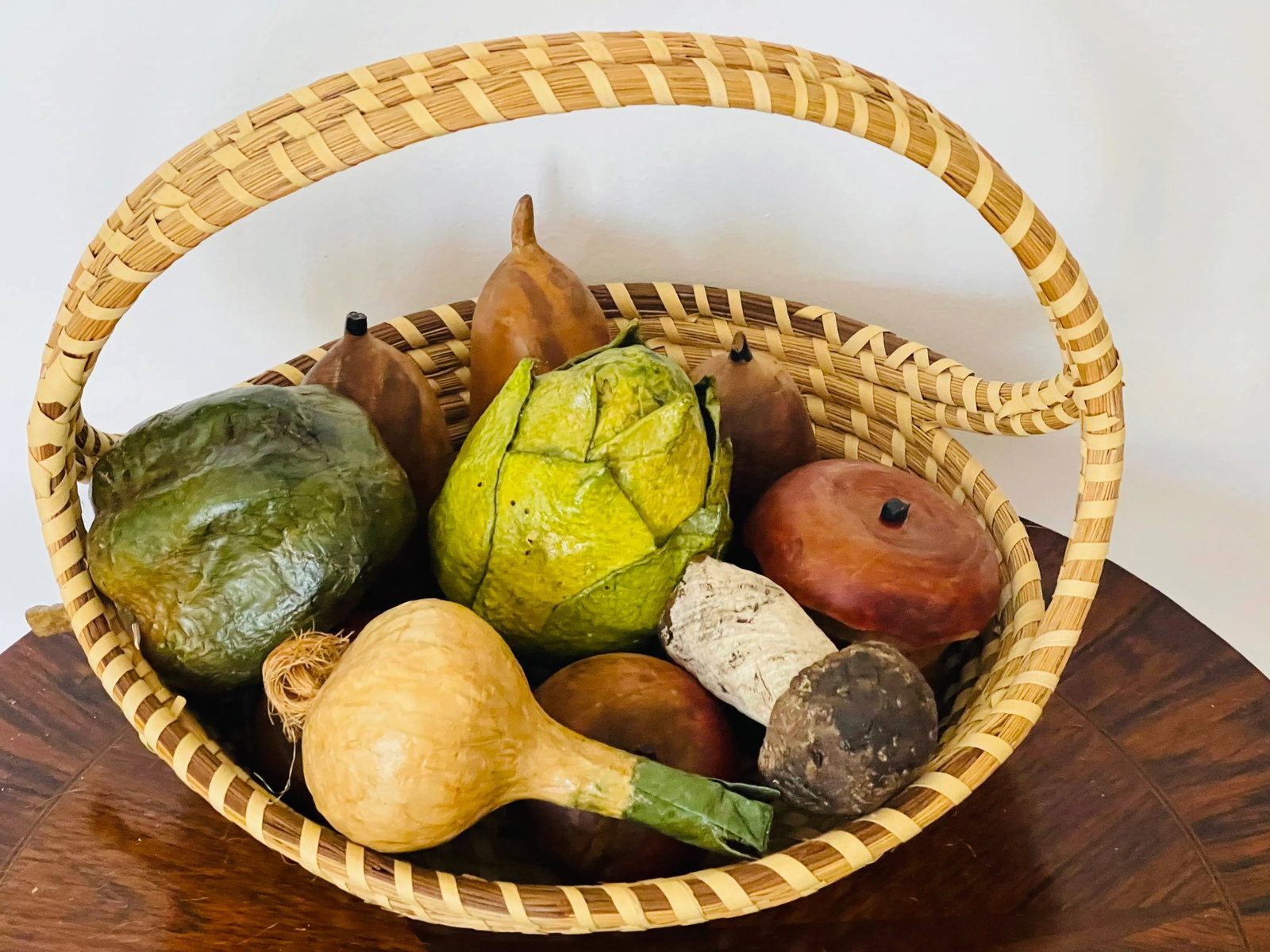 1960s Vintage Wood Cut and Papier Mache Folk Art Fruit and Vegetables - 8