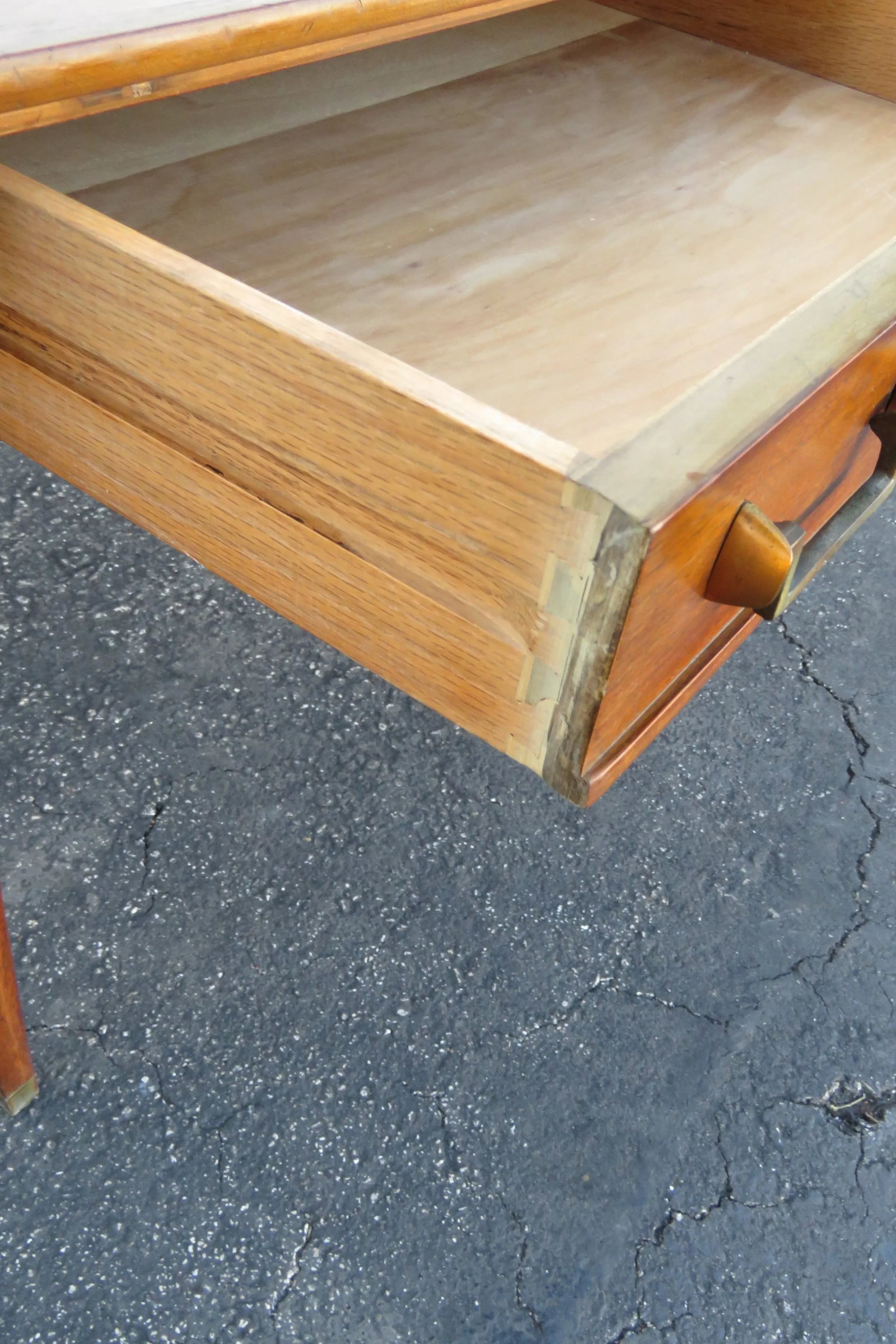 Mid Century Modern Side End Lamp Table by Mastercraft Furniture - 5