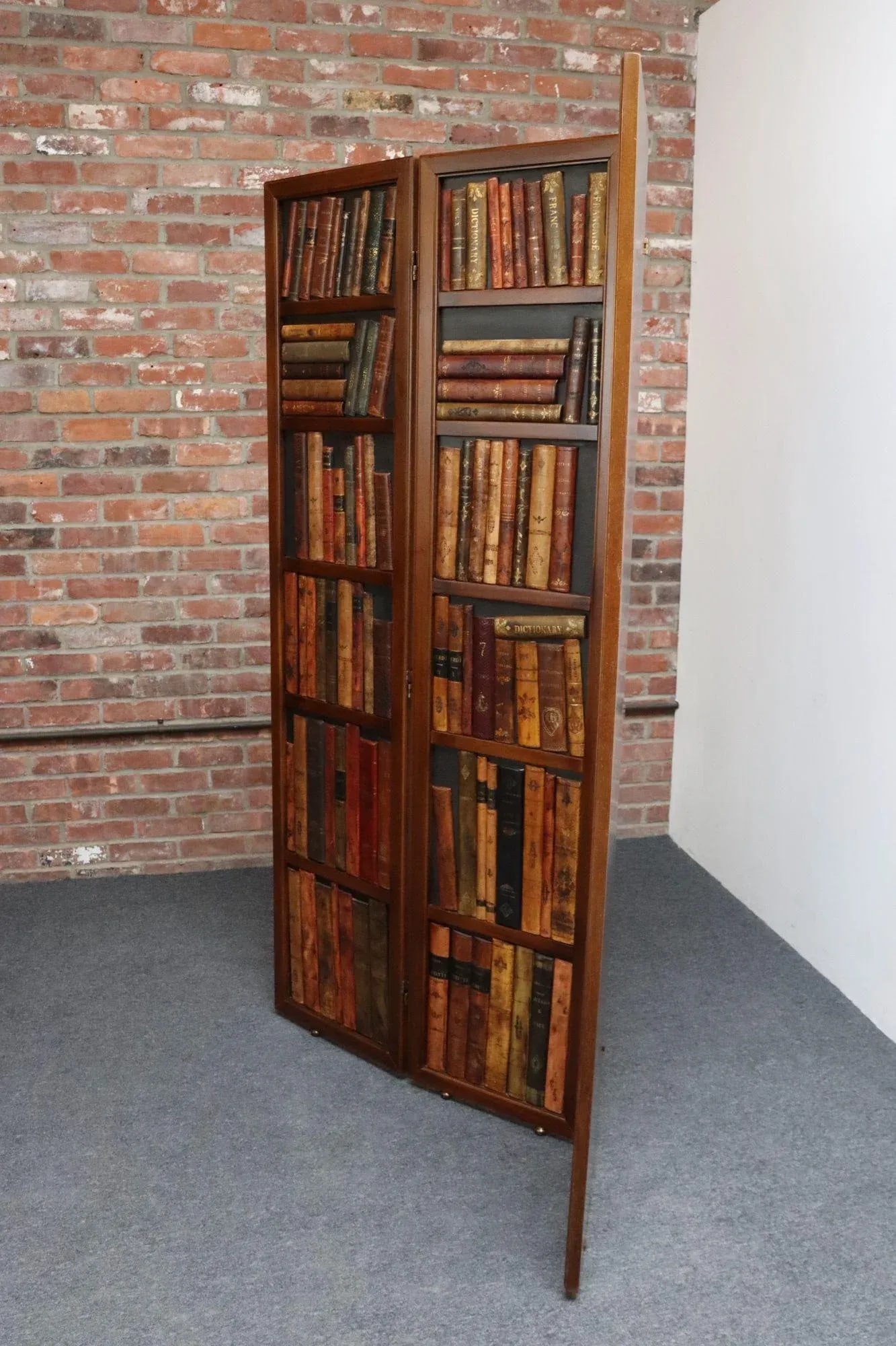 Vintage Italian Trompe l'Oeil Leather Book Library Folding Screen by Sarreid - 4