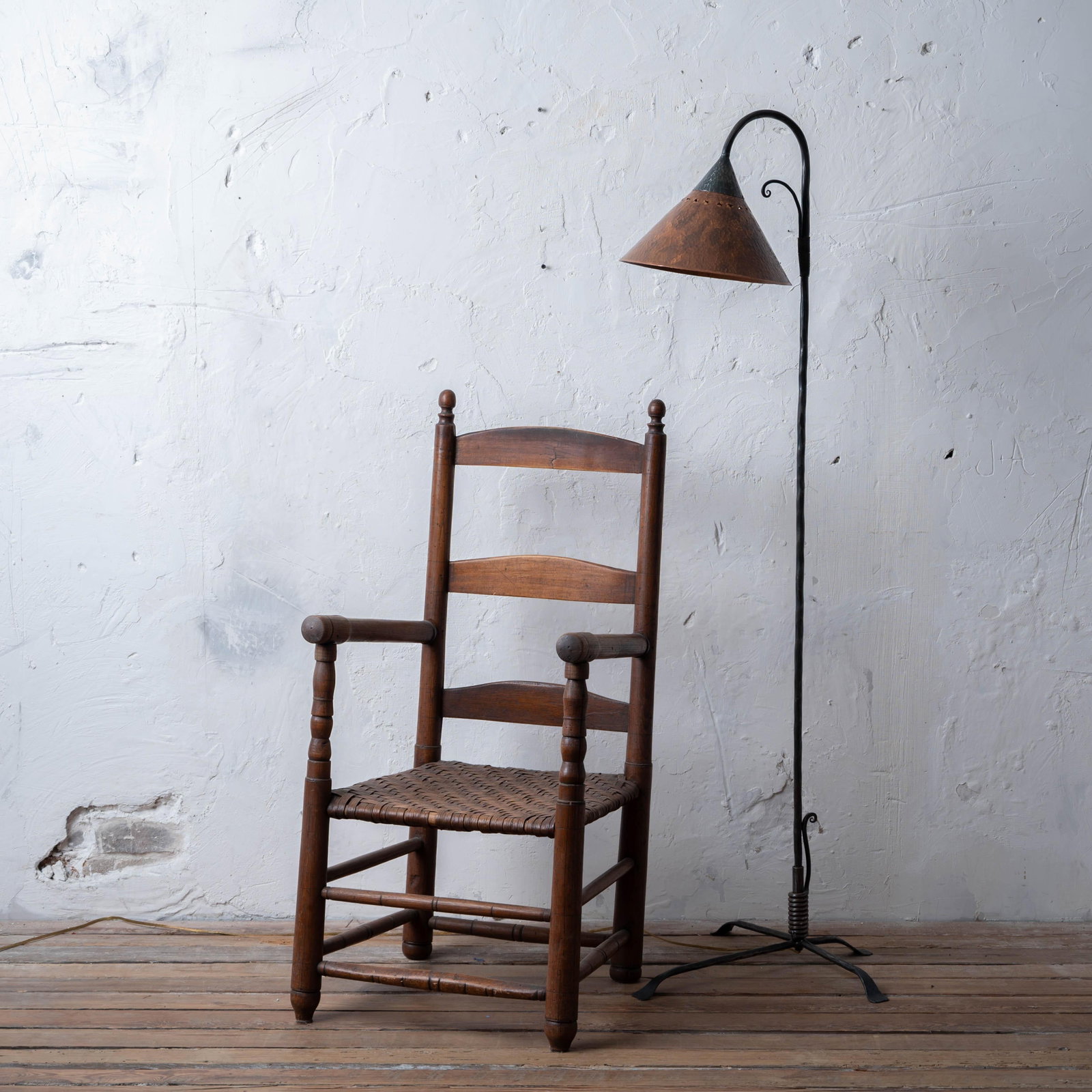 Arts & Crafts Style Hammered Copper Floor Lamp - 2