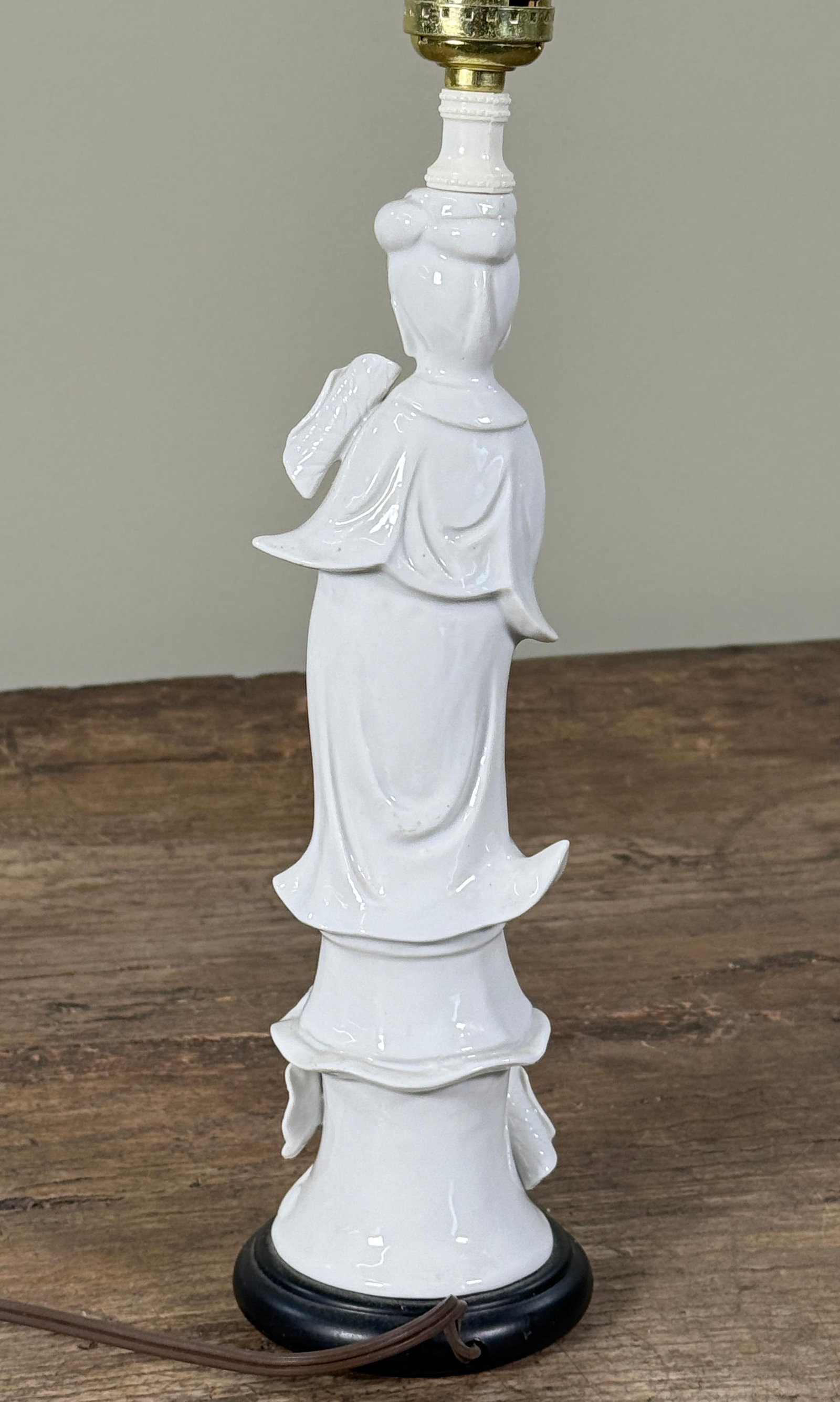 Vintage Japanese Blanc De Chine Porcelain Guanyin Table Lamp - 4