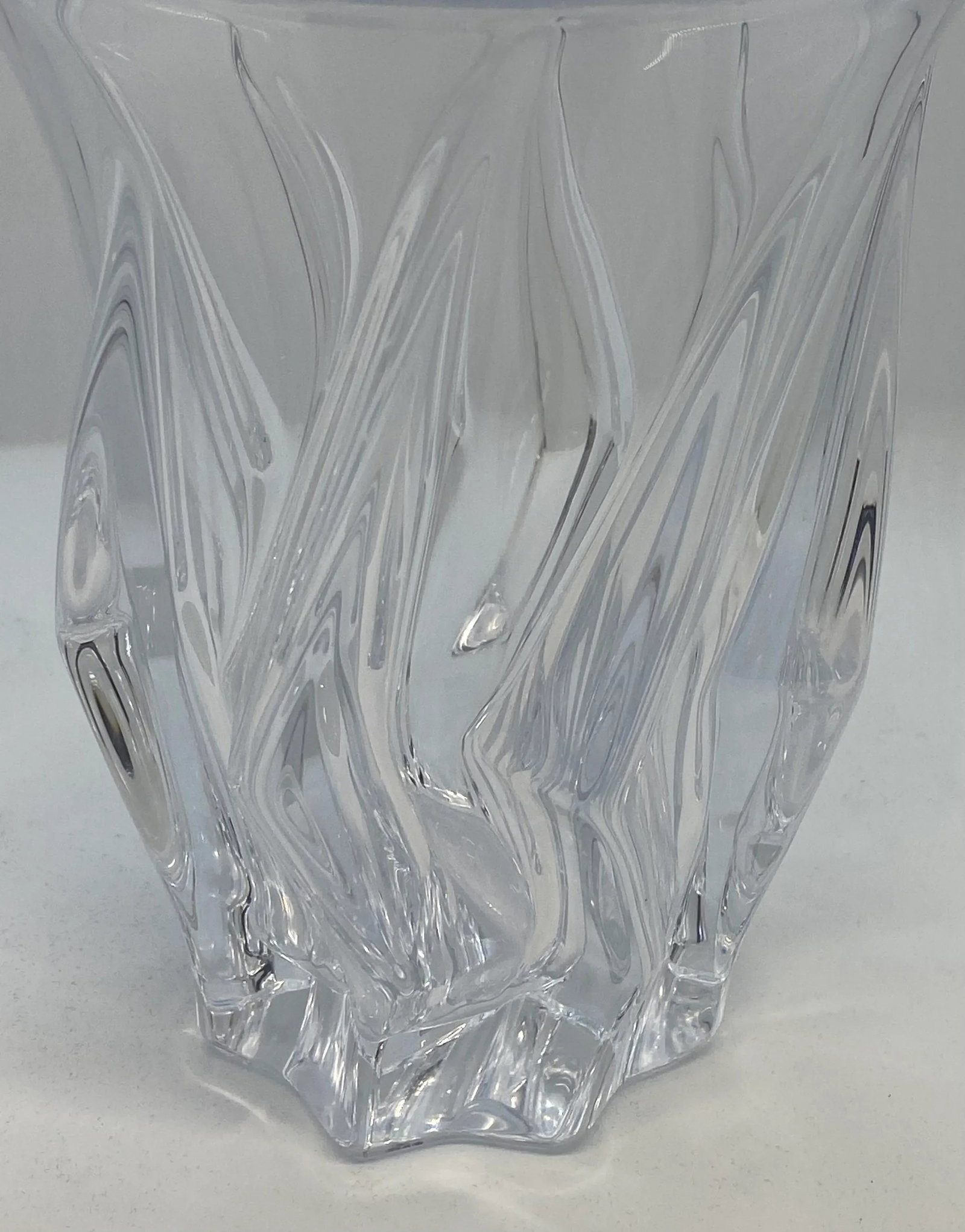 1960's Handblown Lead Crystal Vase by Vannes-Le-Chatel Glass-Crystalry in Ribbed Design - 5