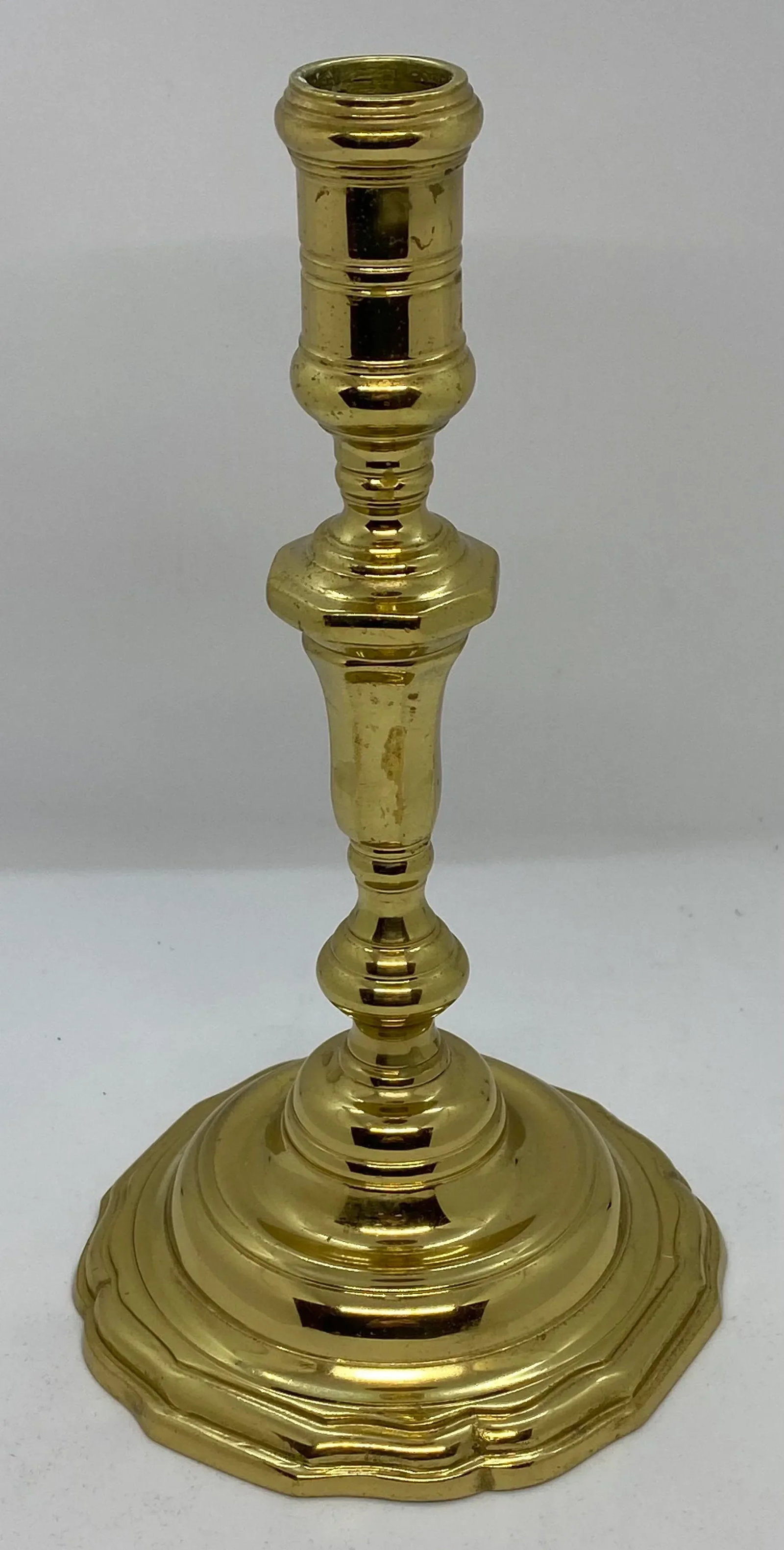 Mid 20th Century Virginia Metalcrafters Colonial Williamsburg Brass Candle Holder - 2
