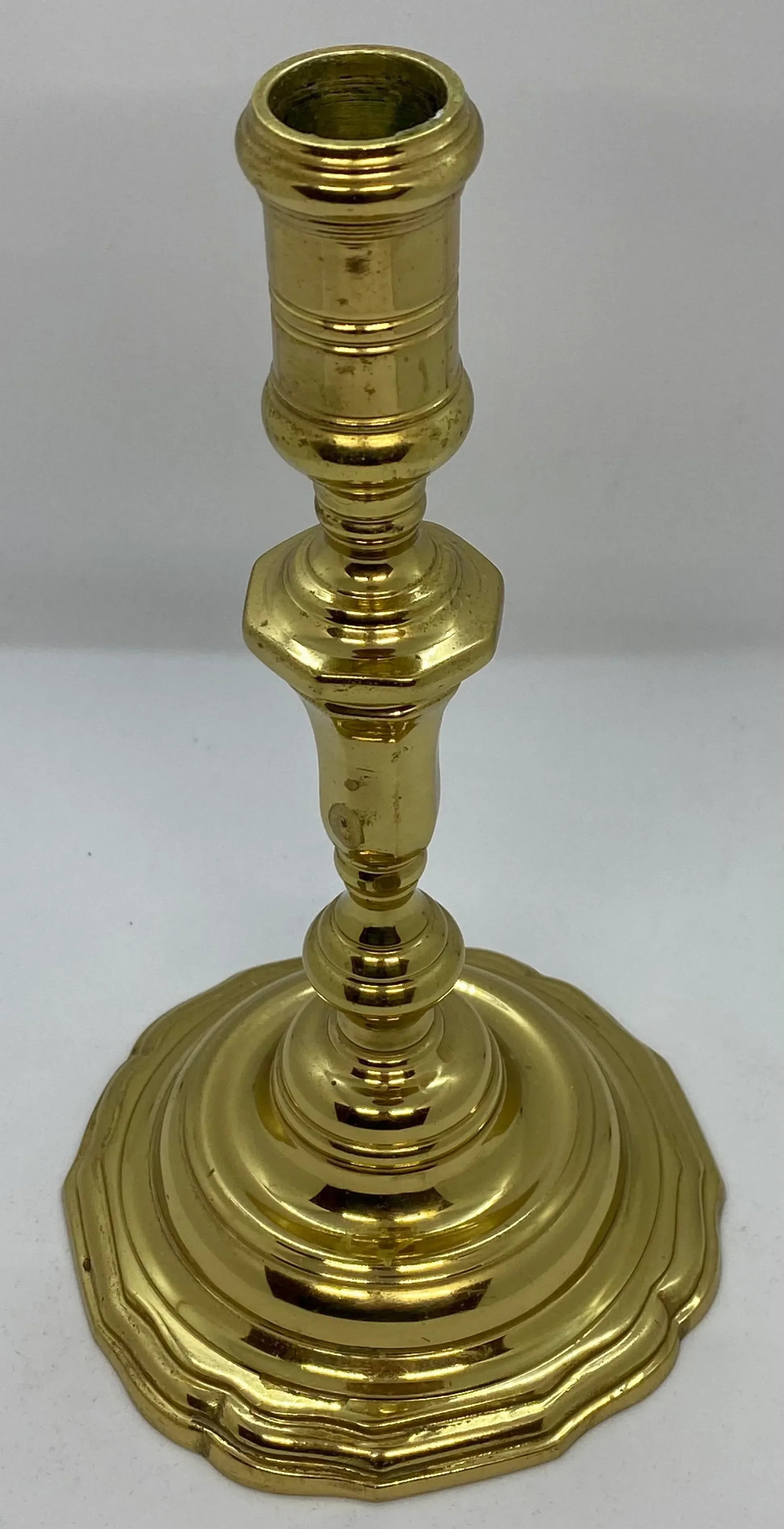 Mid 20th Century Virginia Metalcrafters Colonial Williamsburg Brass Candle Holder - 4