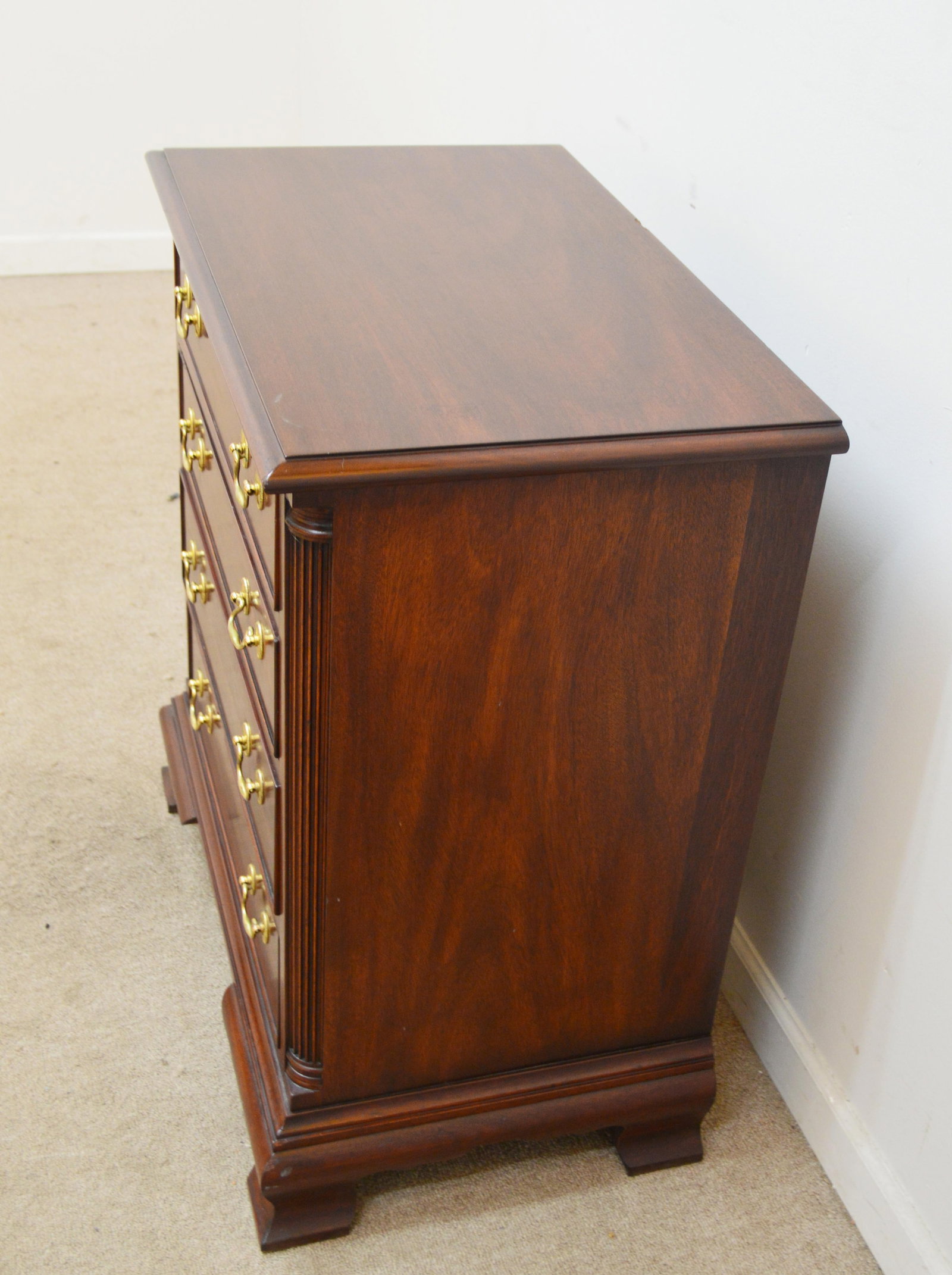 Late 20th Century Henkel Harris Mahogany Nightstand - 3