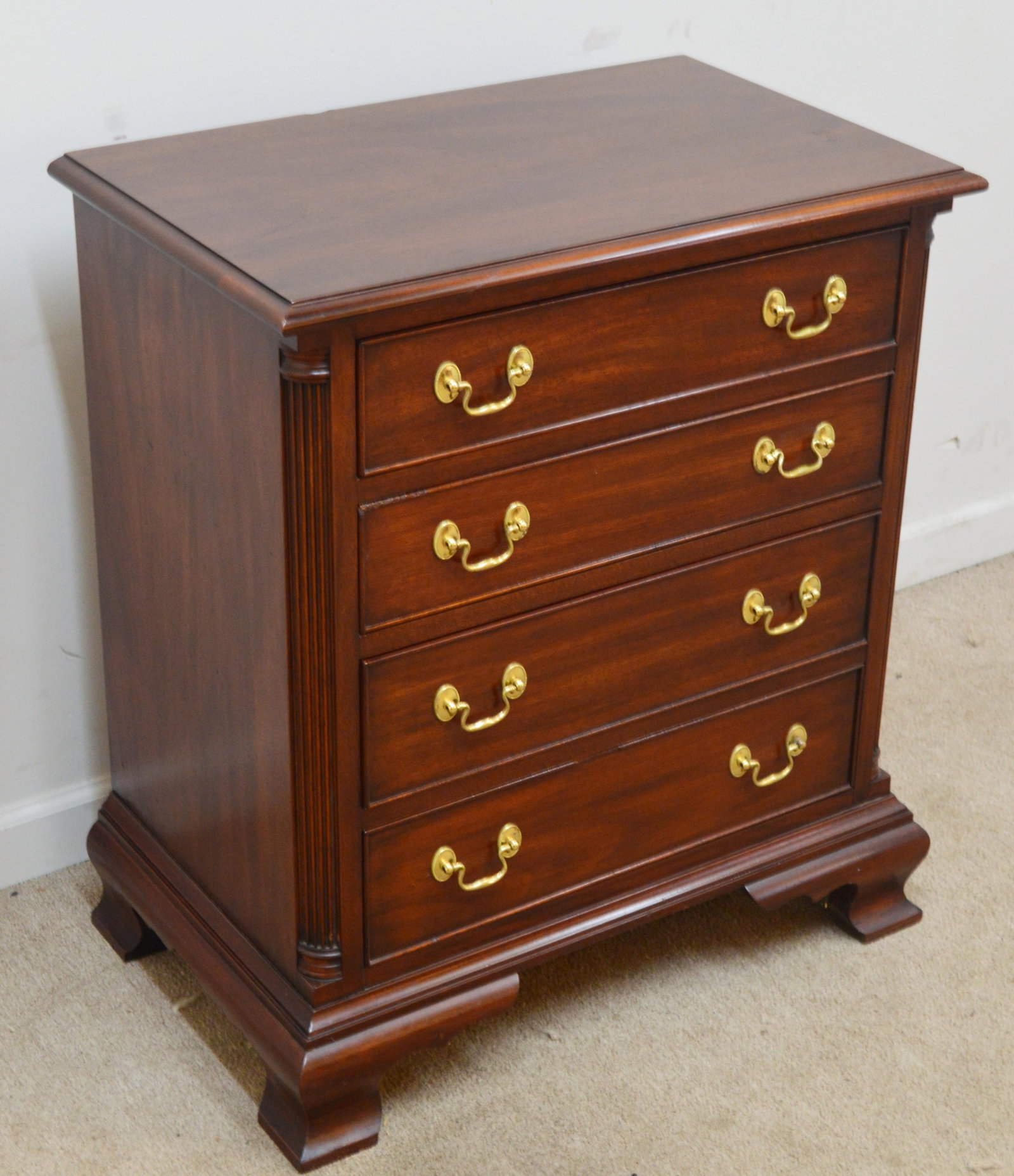 Late 20th Century Henkel Harris Mahogany Nightstand - 4