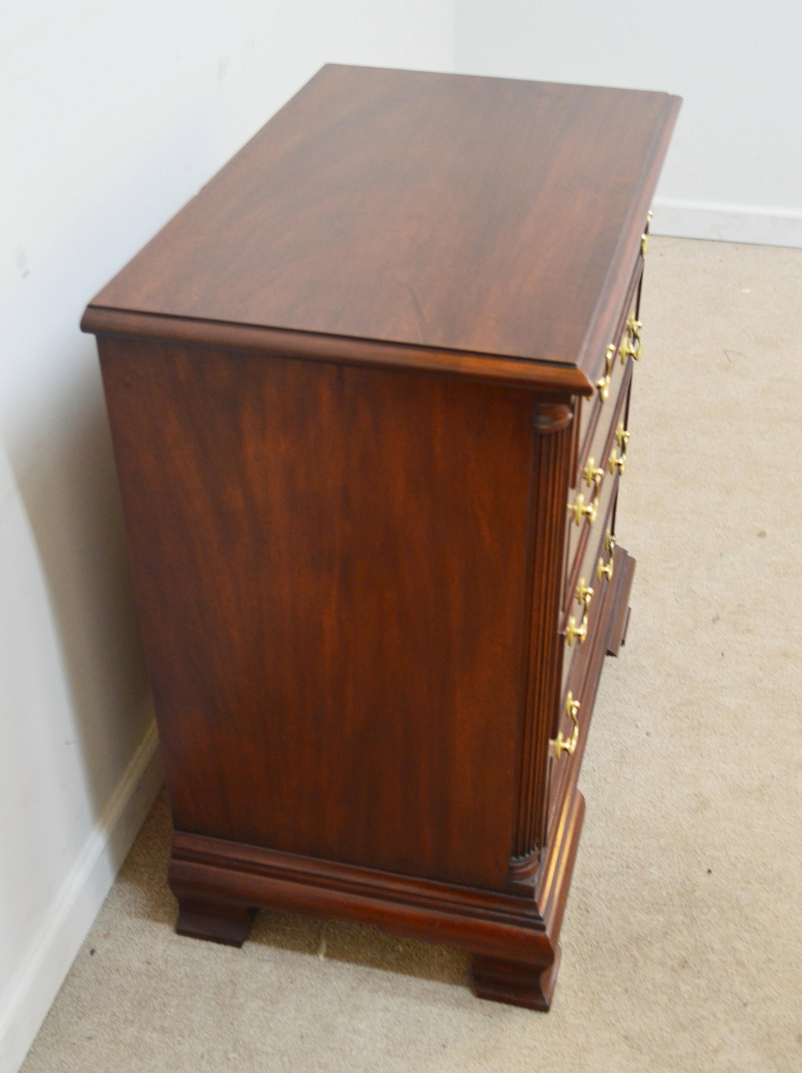 Late 20th Century Henkel Harris Mahogany Nightstand - 5