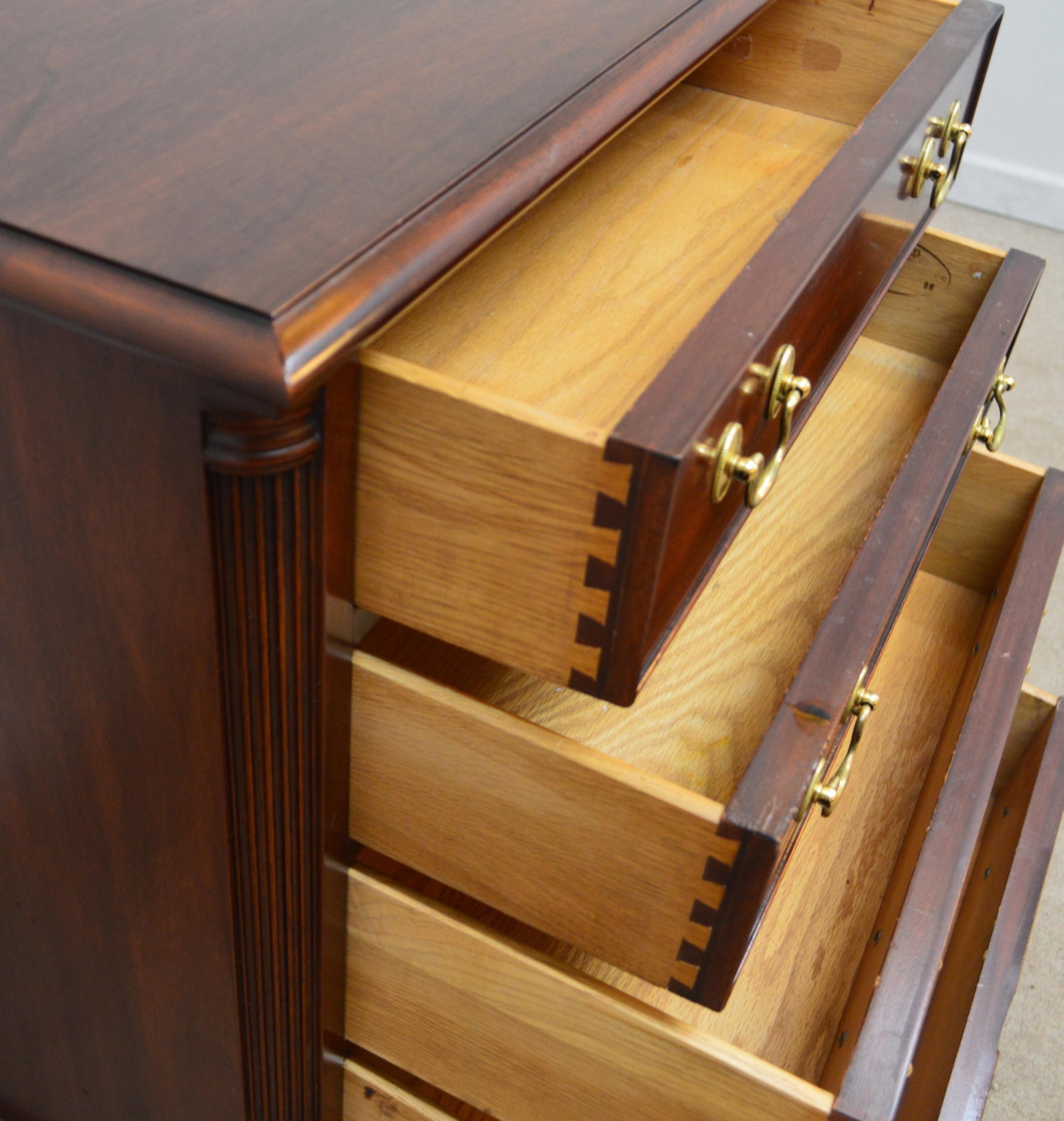 Late 20th Century Henkel Harris Mahogany Nightstand - 7