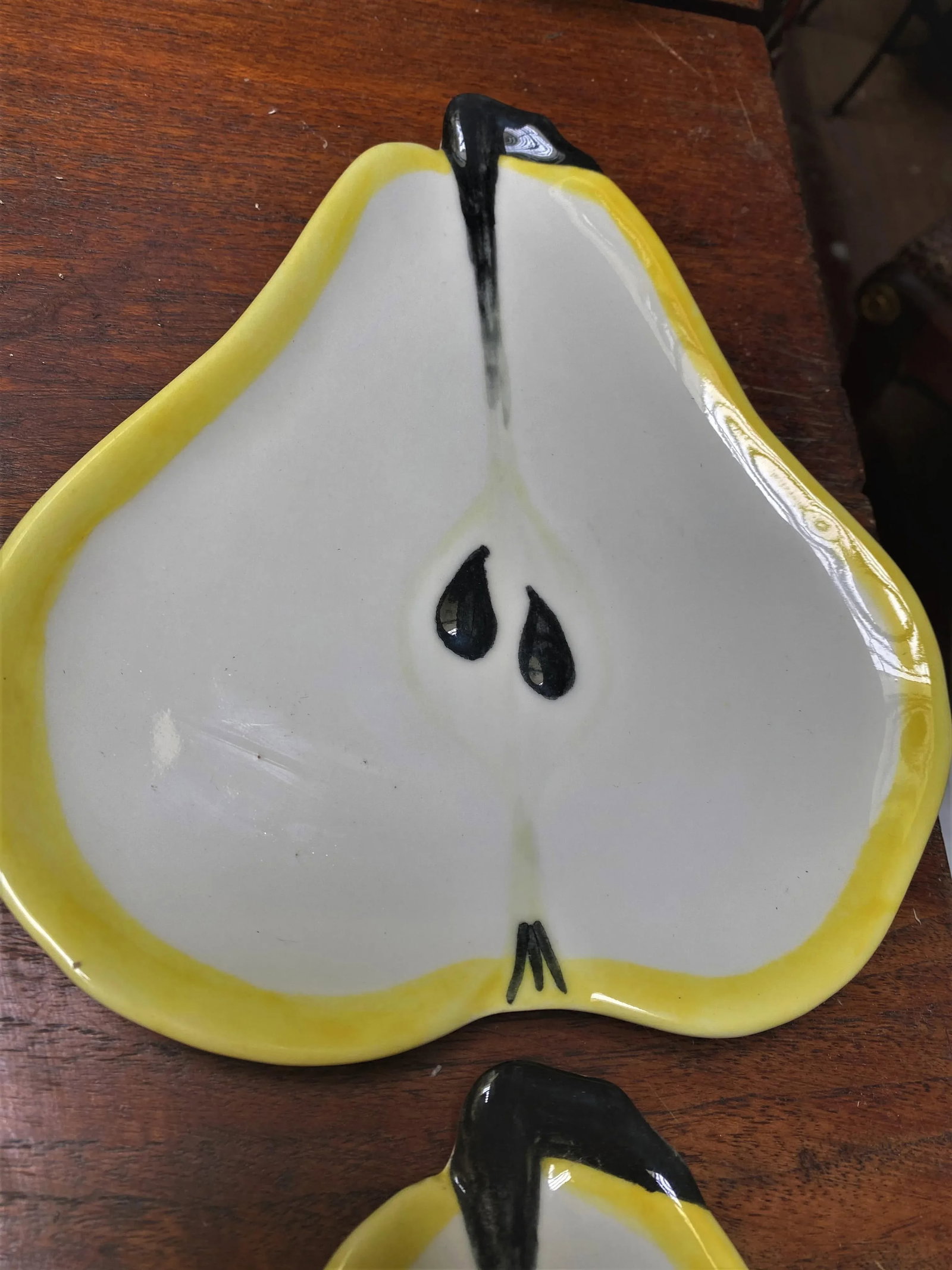 Mid 20th Century Hand Painted Ceramic Pear Shaped Dish/Plate by Ernestine Cannon Salerno Italy - Set - 5