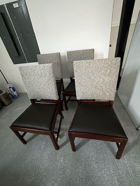Set of 4 Hickory Chair Side Dining Chairs - 8