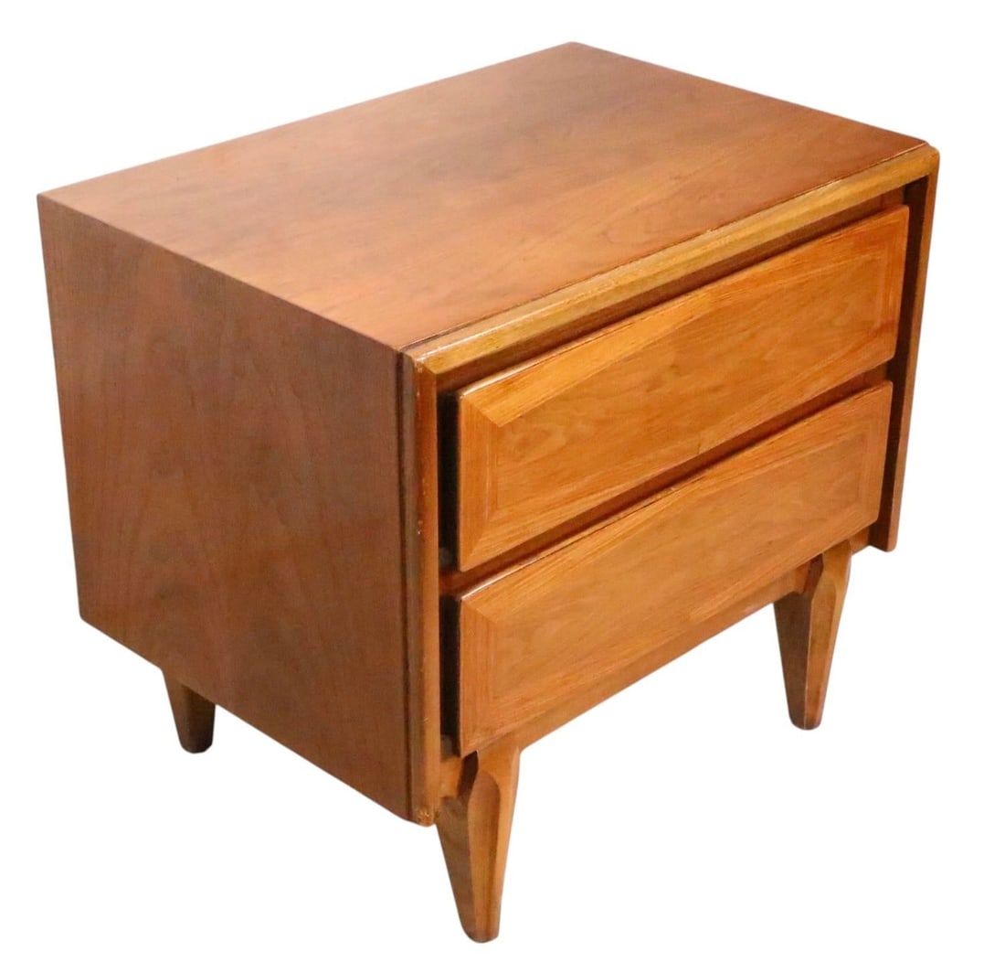 Mid 20th Century Night Stand Table by American of Martinsville - 7