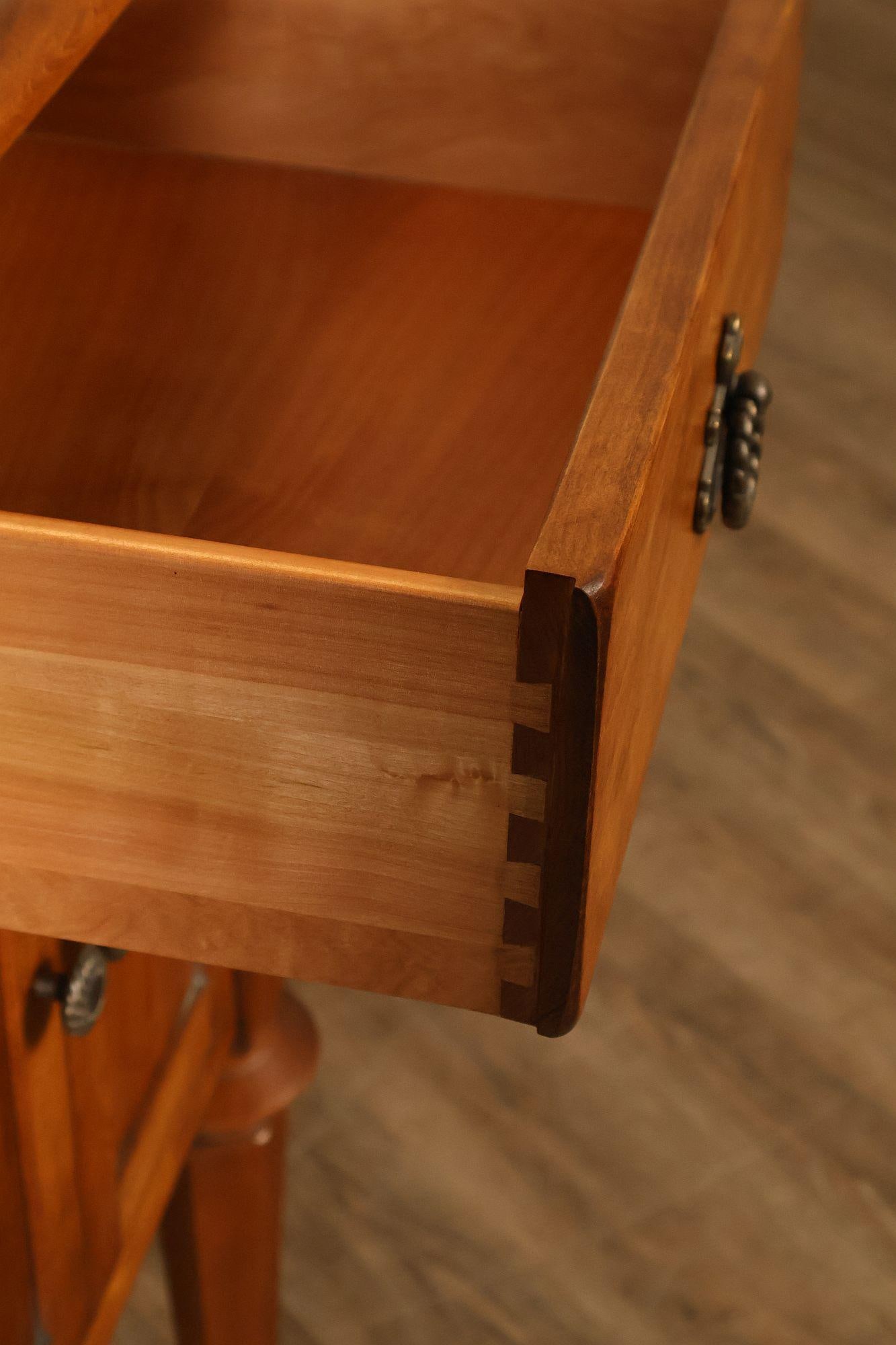 Pennsylvania House High Leg Maple Sideboard - 9