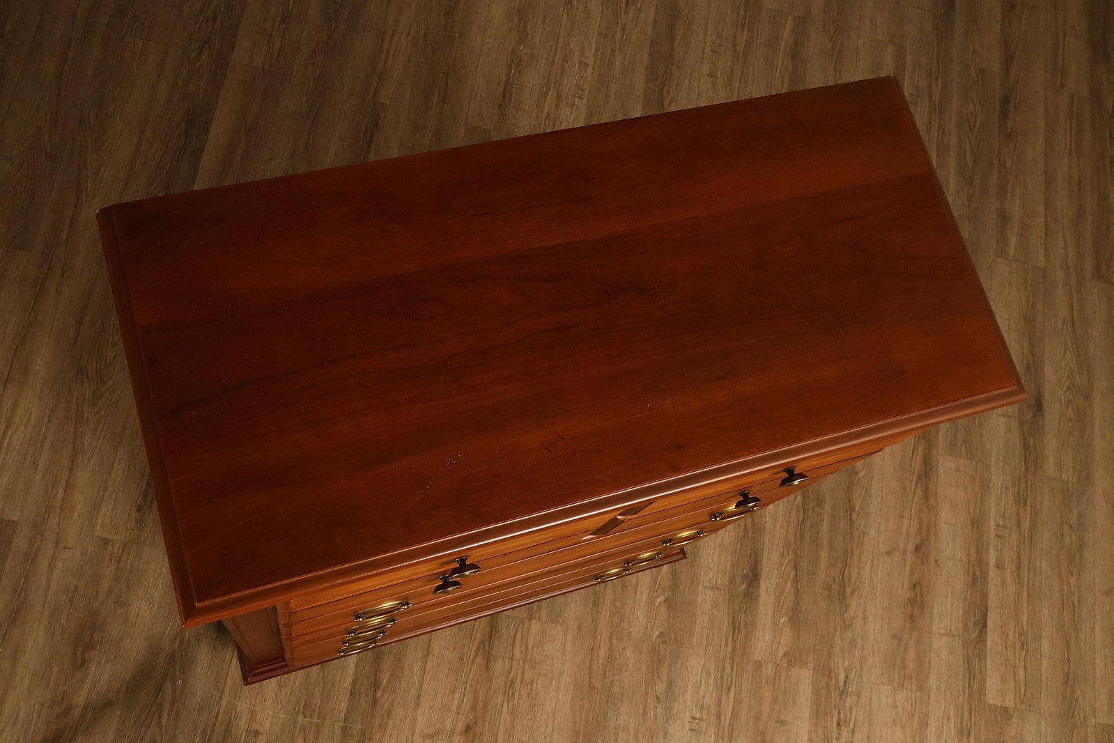 Broyhill Traditional 5 Drawer Tall Chest - 12