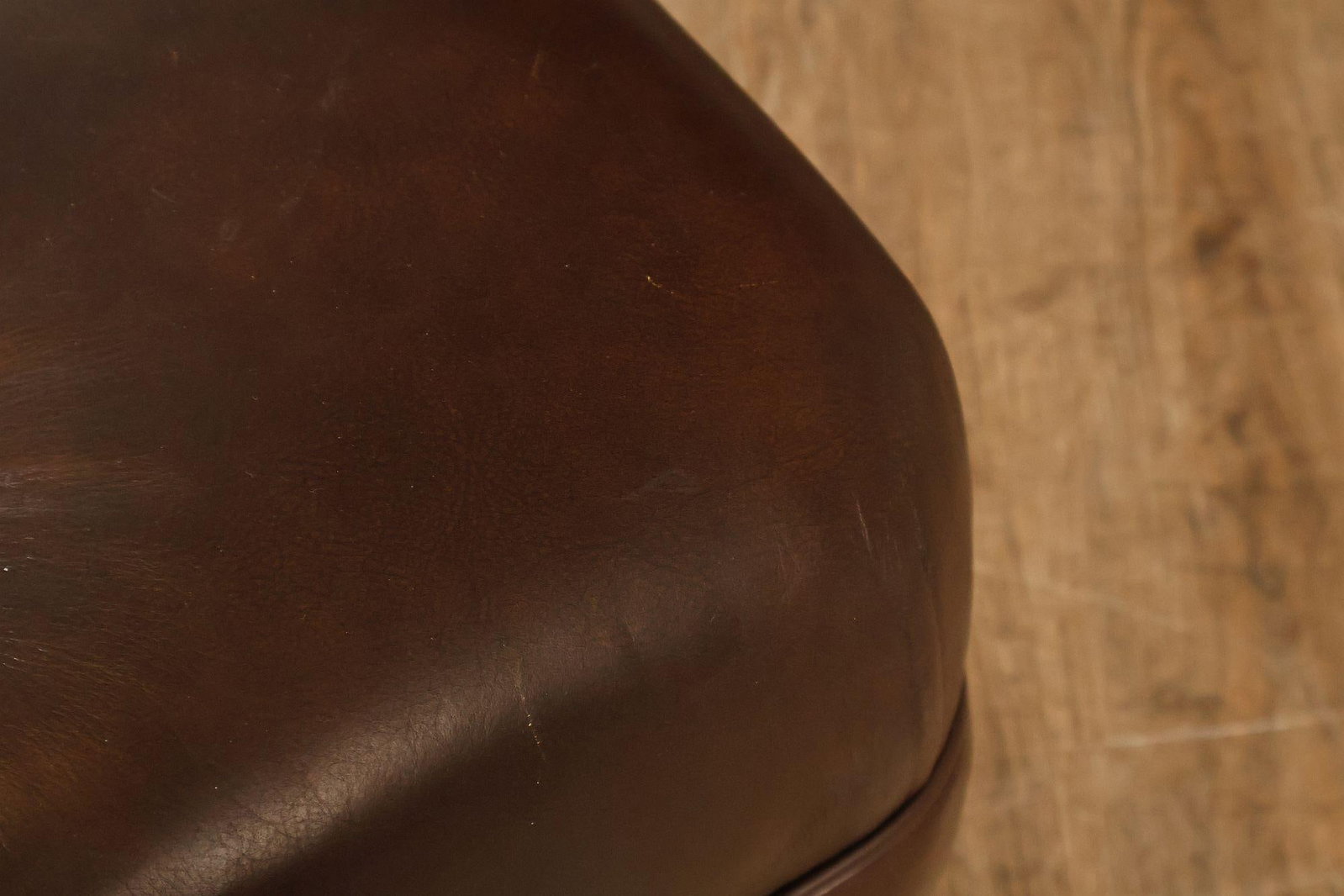 Hancock & Moore Tufted Leather 'Robinson' Cocktail Ottoman - 12
