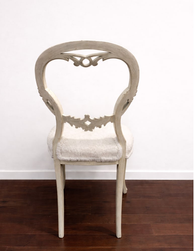 Pair of French-Style Dining Chairs With Carved Backs and White Boucle Upholstery - 3