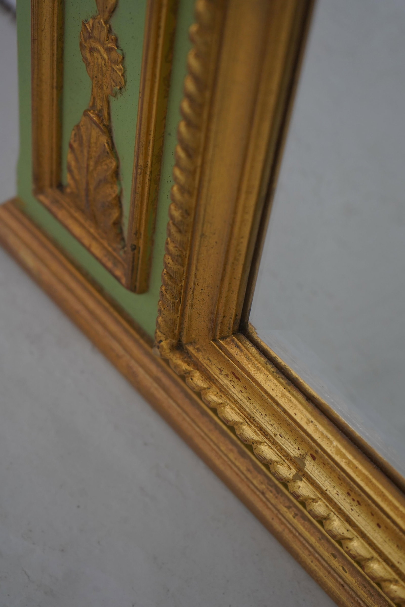 Carvers' Guild Marie Antoinette French Style Trumeau Mirror - 4