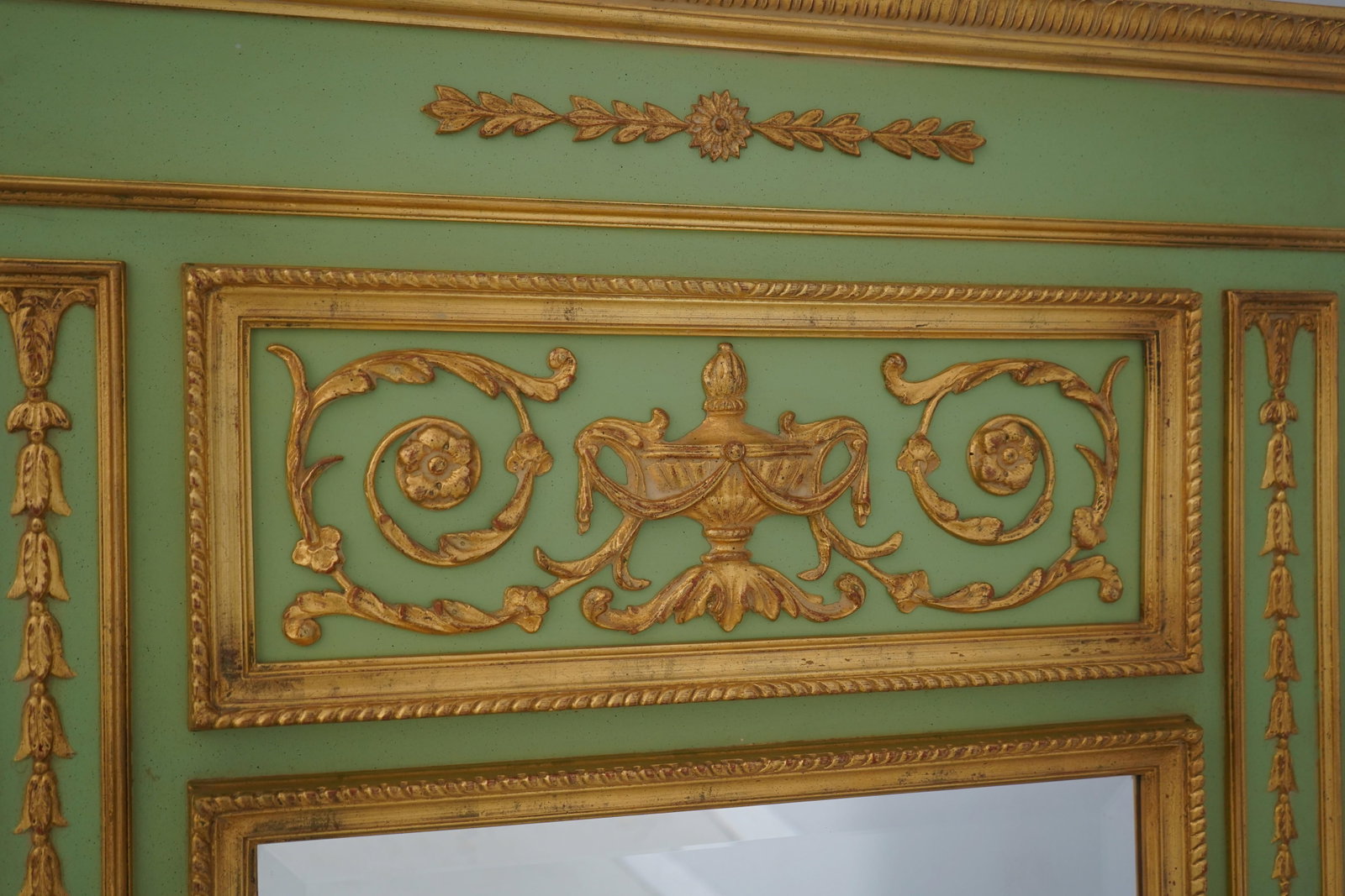 Carvers' Guild Marie Antoinette French Style Trumeau Mirror - 7