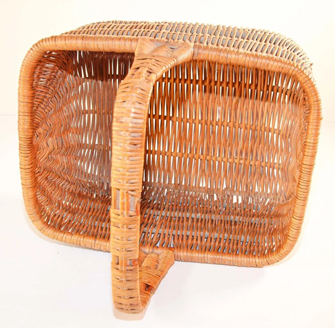 1950s French Provincial Rattan Handled Basket - 3