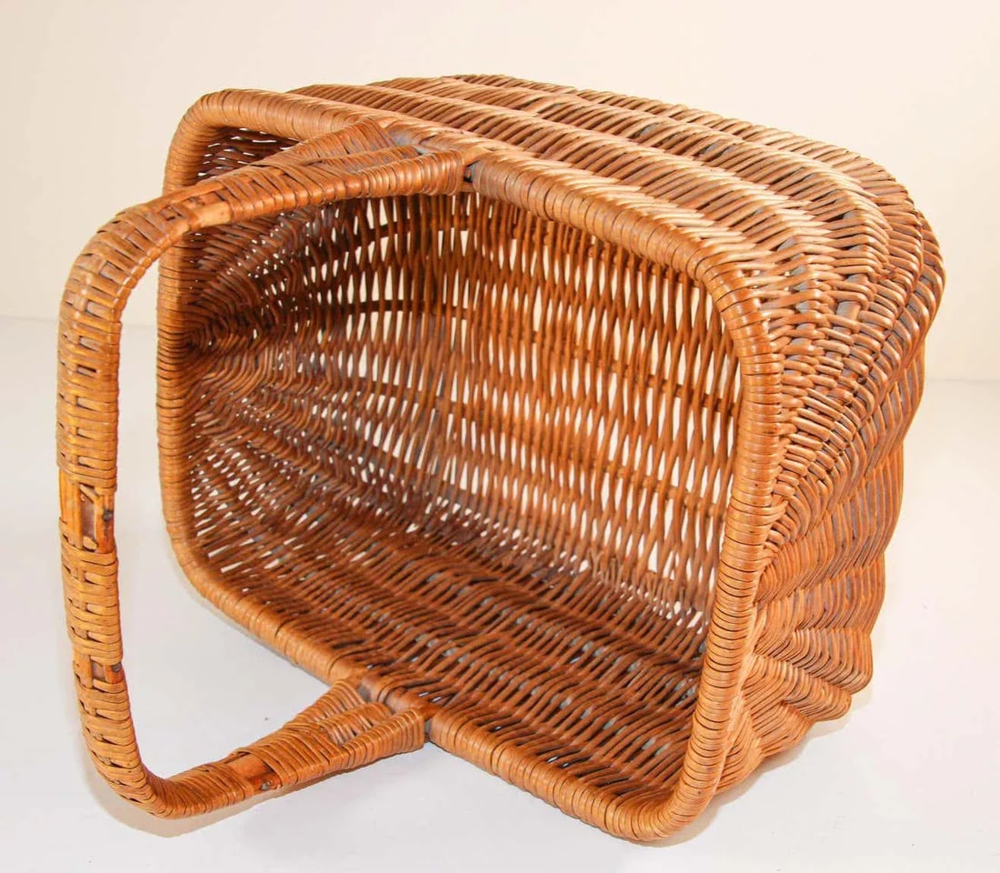 1950s French Provincial Rattan Handled Basket - 4