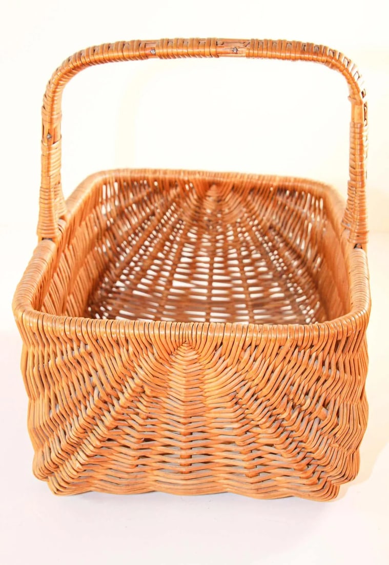1950s French Provincial Rattan Handled Basket - 5