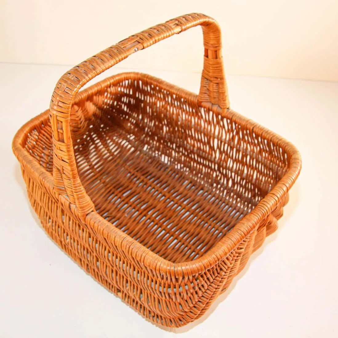1950s French Provincial Rattan Handled Basket - 9