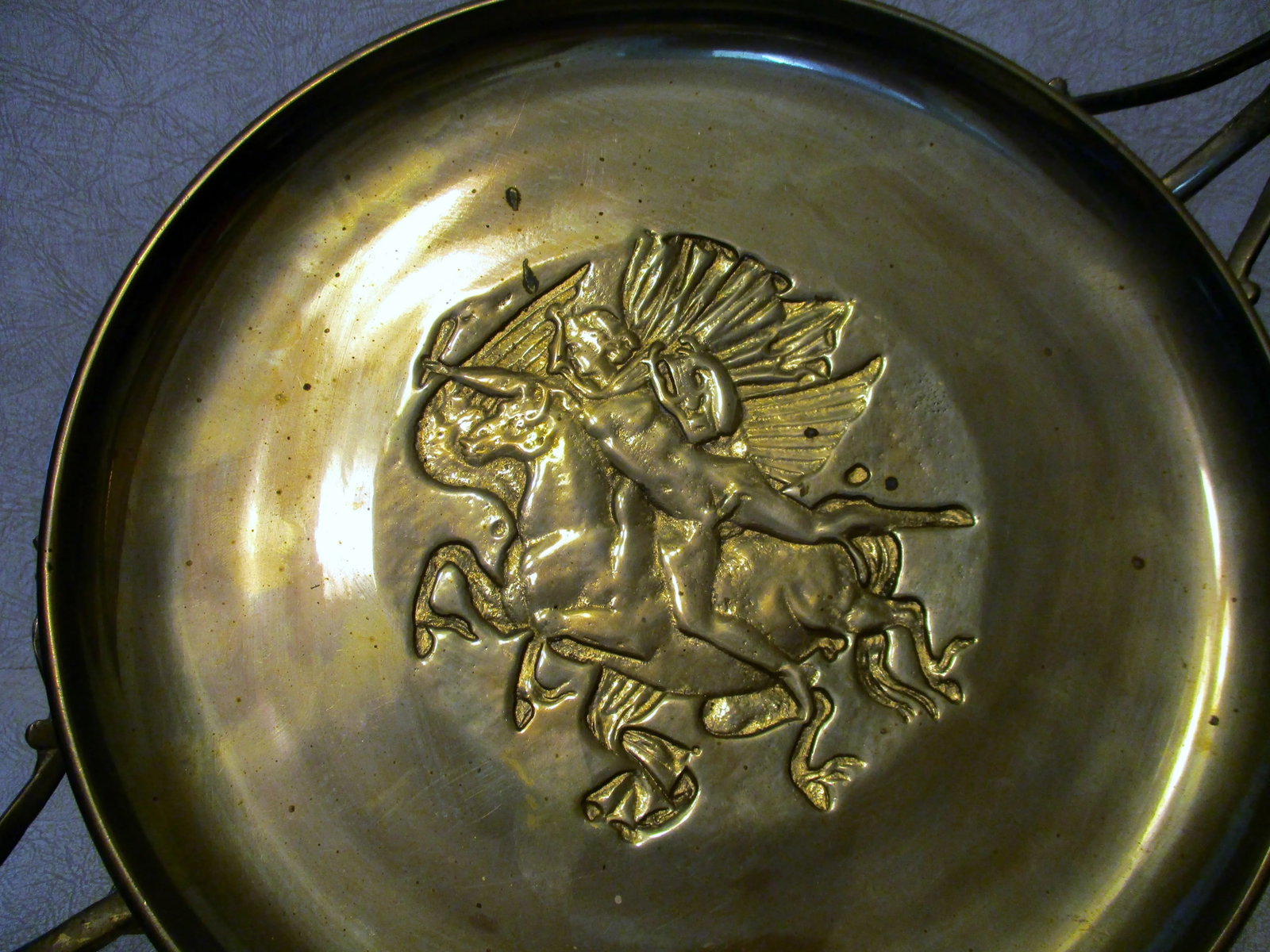 1960s Solid Brass Maitland Smith Perseus Footed Centerpiece Zeus Handled Tazza - 4