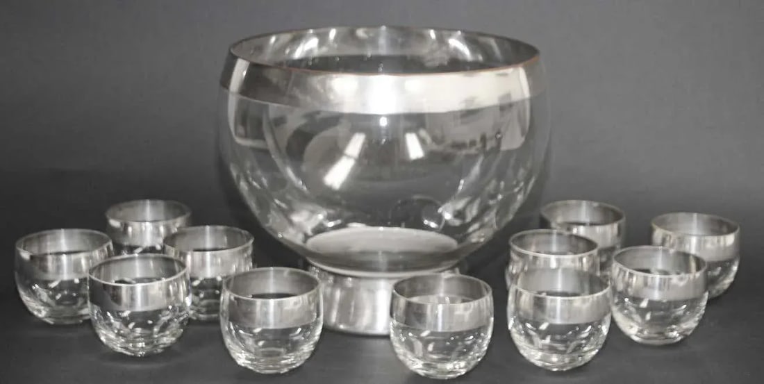 Dorothy Thorpe Mid-Century Silver Band Roly Poly Glasses and Cocktail Punch Bowl - 12 Pieces - 7