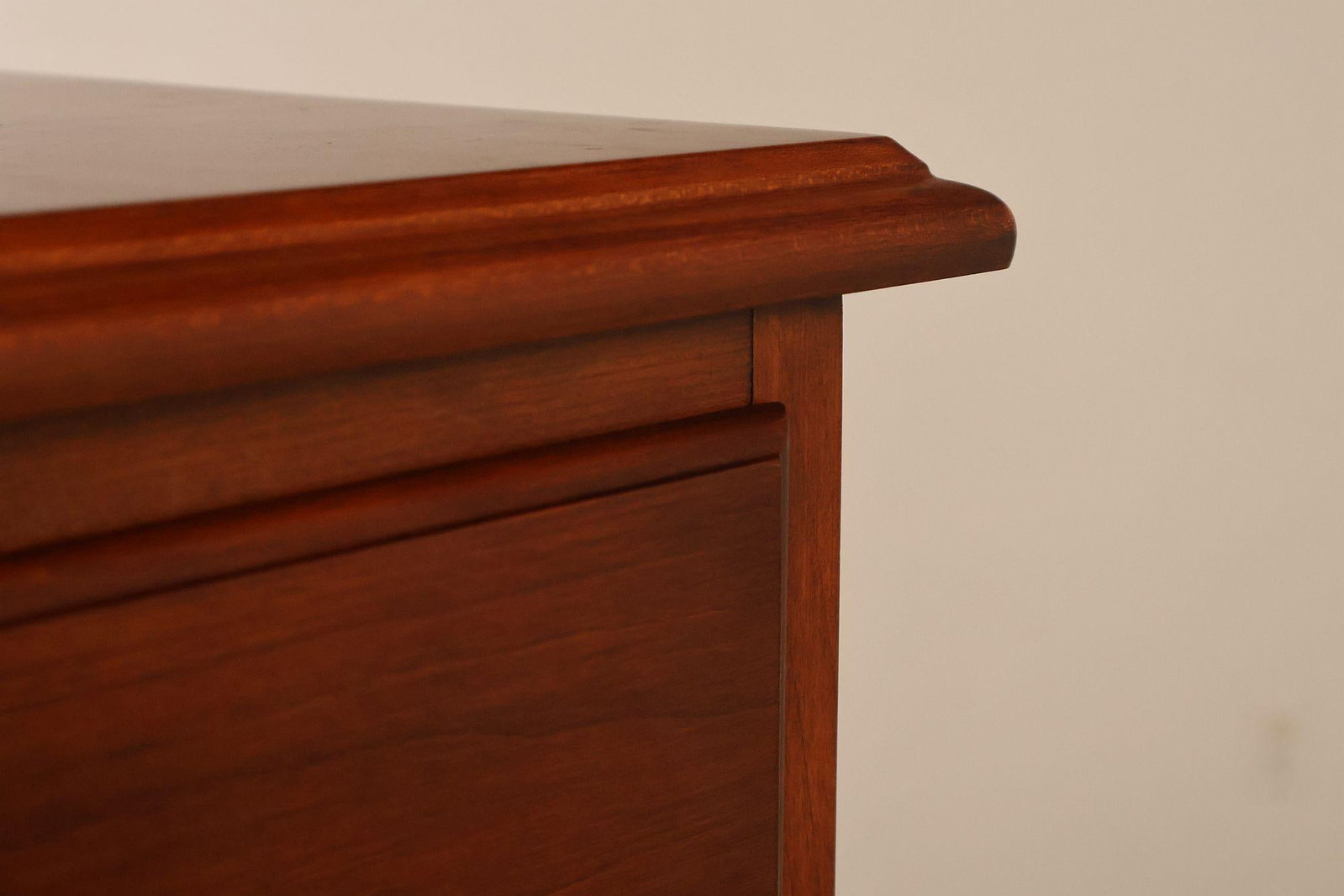 Henkel Harris Chippendale Style Cherry Tall Chest - 9
