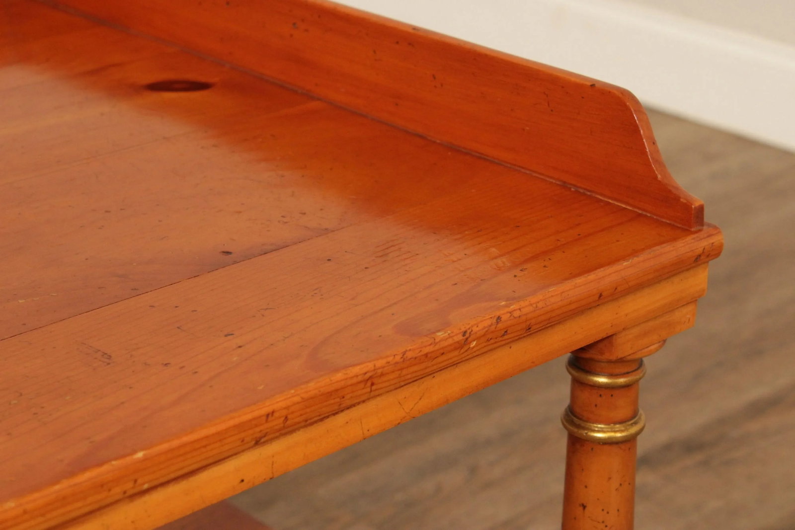 1990s Baker Historic Charleston Reproductions Pine Coffee Table - 8