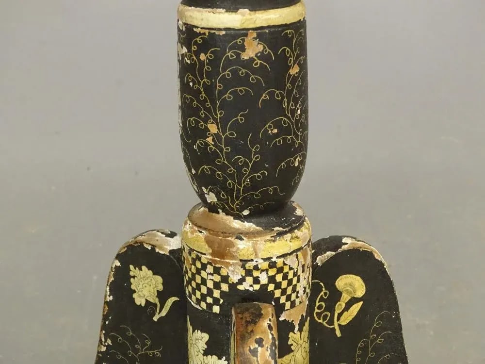 19th Century English or German Paint Decorated Side Table - 4