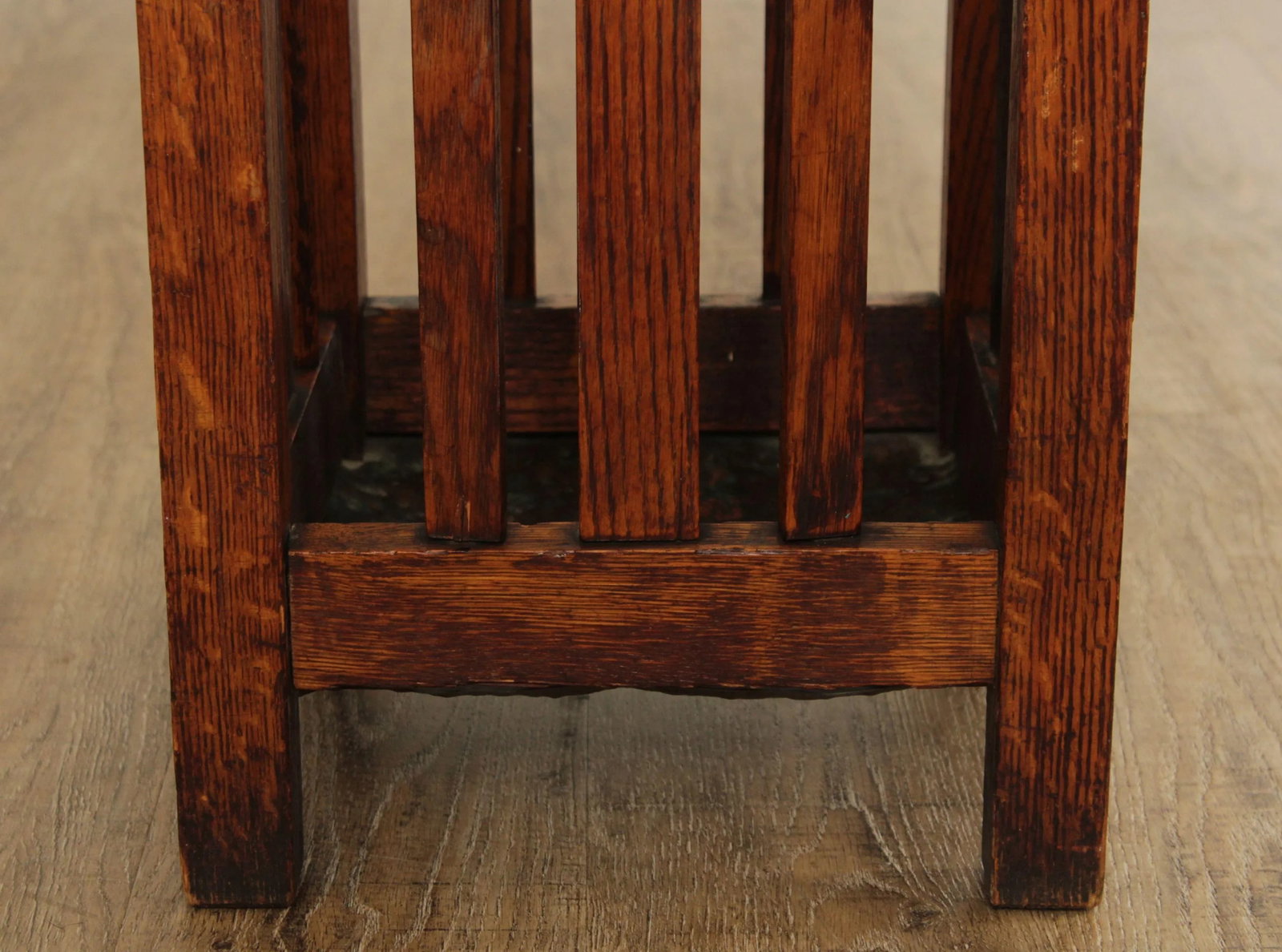 Early 20th Century Mission Style Oak Umbrella Stand - 10