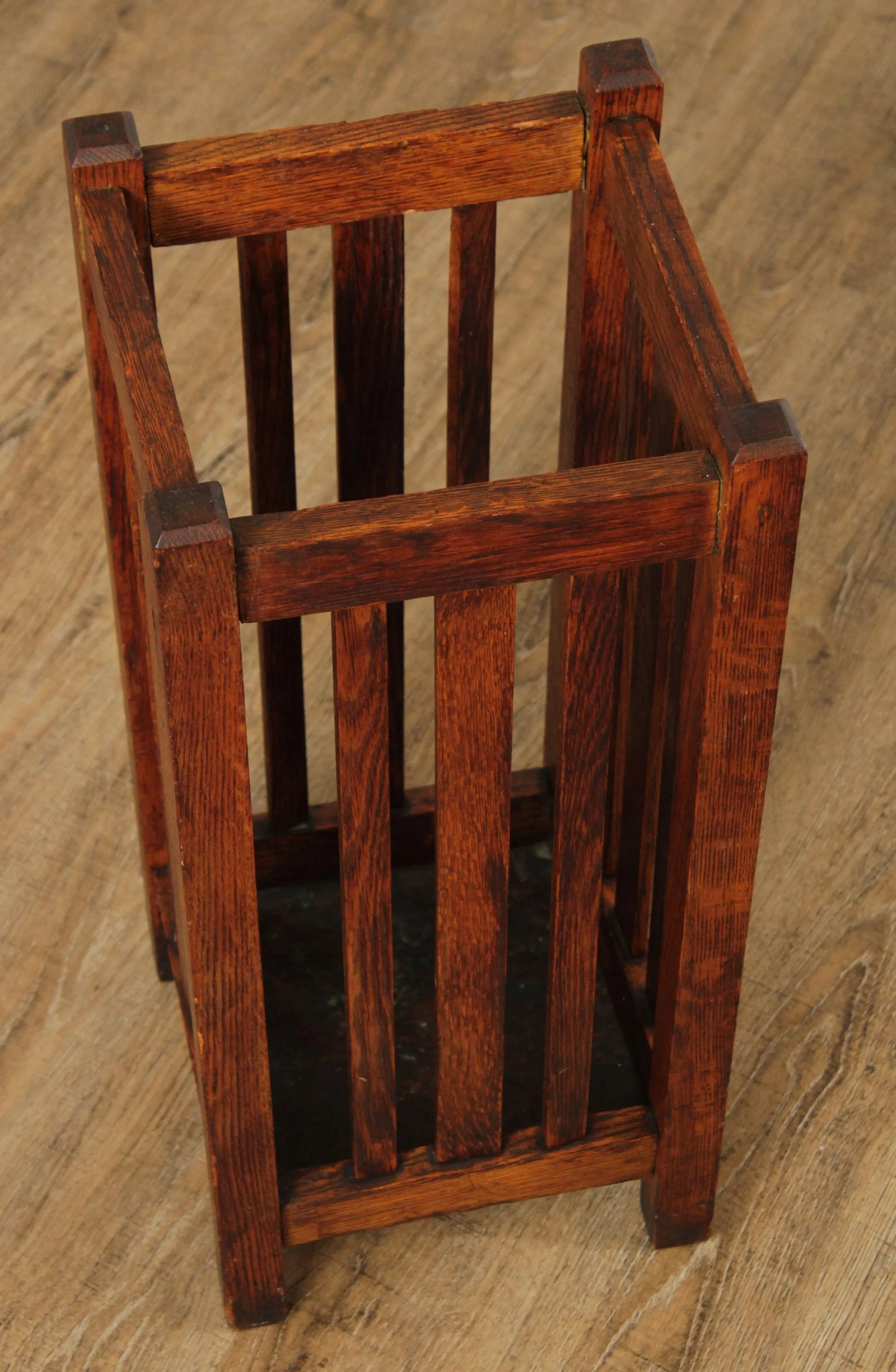 Early 20th Century Mission Style Oak Umbrella Stand - 2
