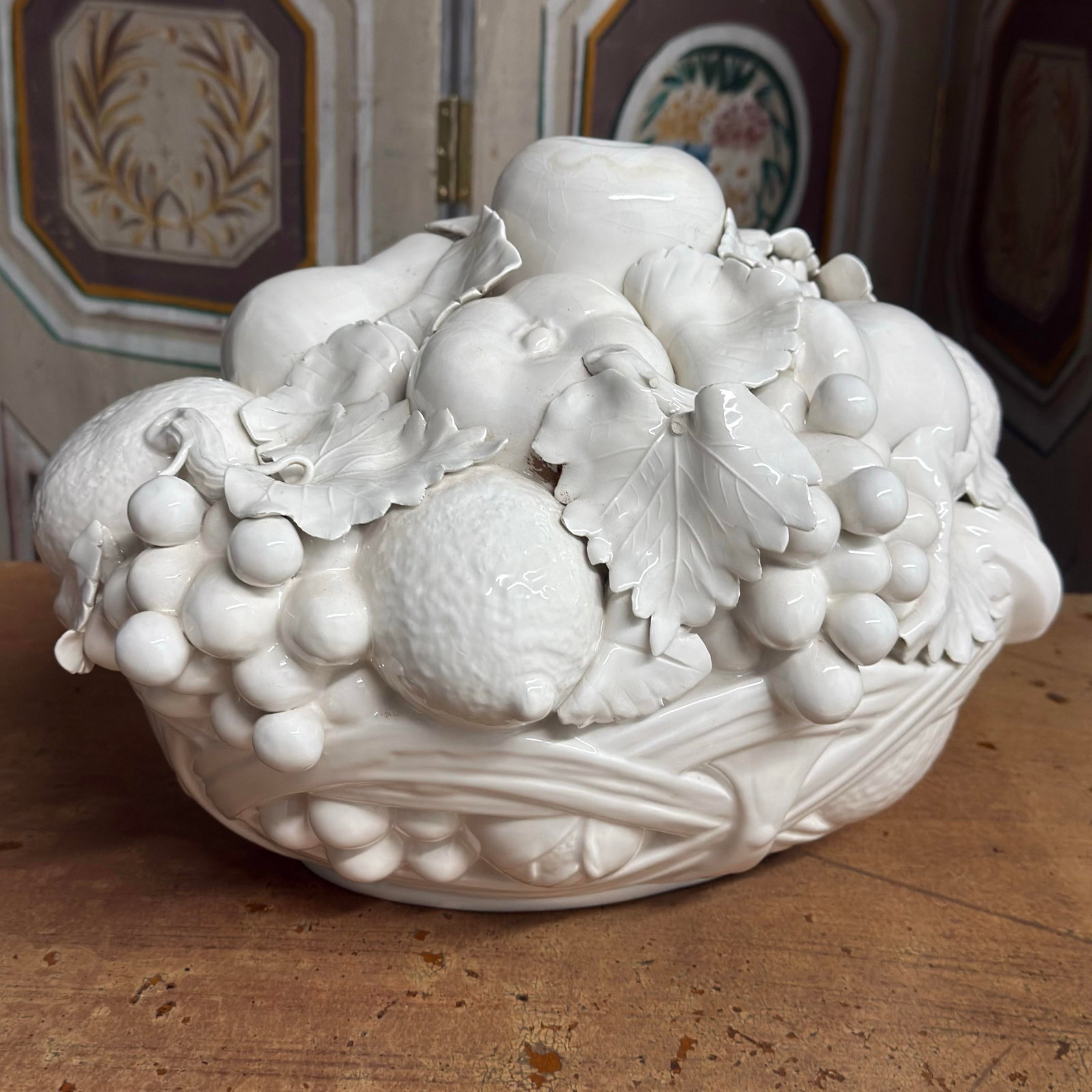 1970s Italian Hollywood Regency Blanc De Chine Trompe L'Oeil Fruit Basket - 5