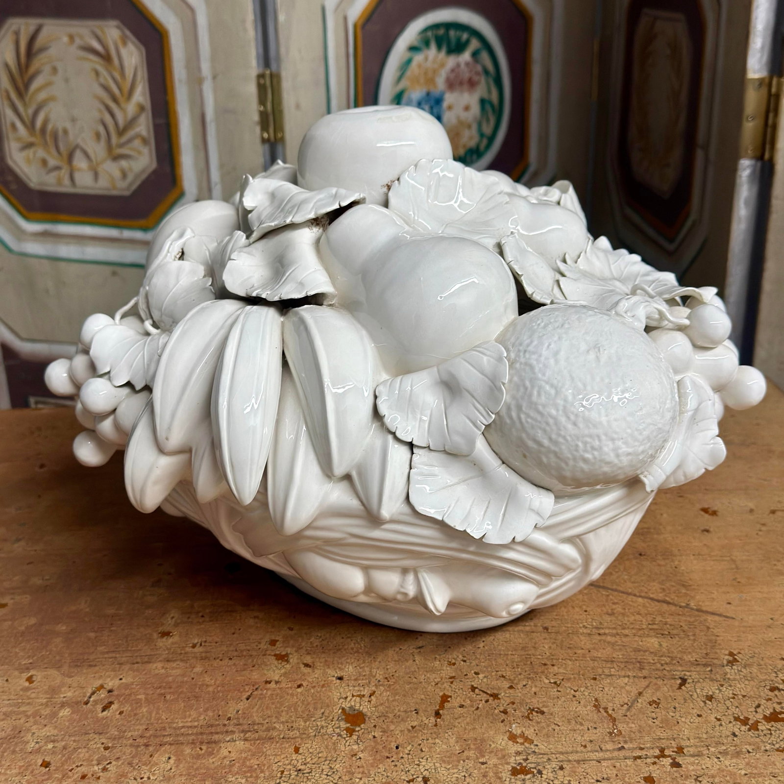 1970s Italian Hollywood Regency Blanc De Chine Trompe L'Oeil Fruit Basket - 7