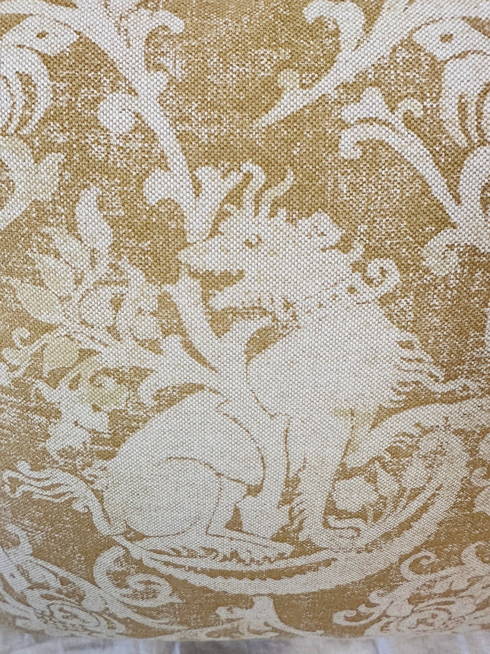 Pair of Rustic European Linen Decor Pillows Gryphon Print - 6