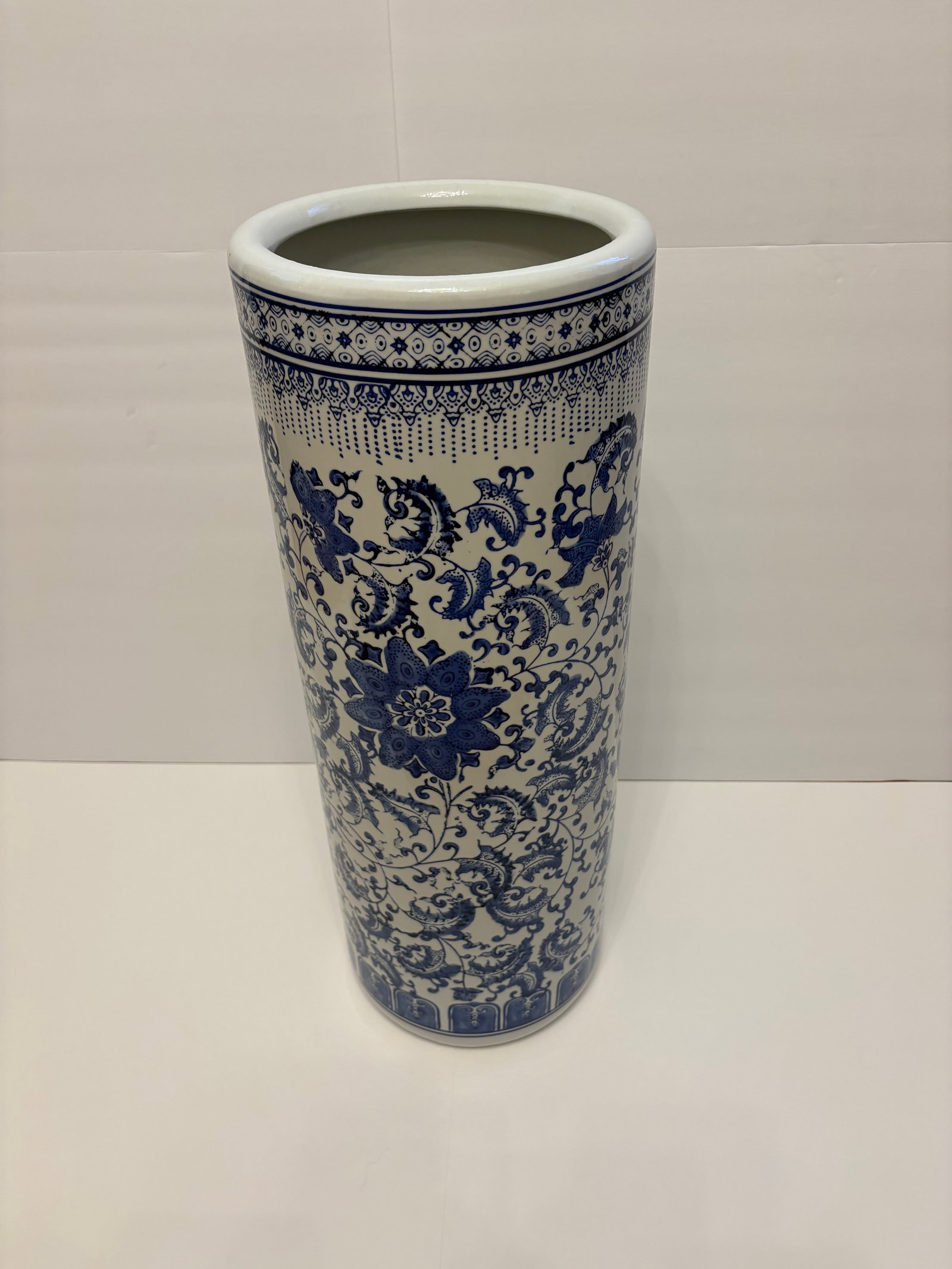 Vintage Chinoiserie Blue and White Umbrella Stand - 5