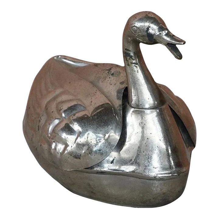 Vintage Rustic Iron Swan Box: Dimensions: 9" W x 5" D x 7" H Looking for your next unique piece of home decor, this metal swan box might be just the piece you've been searching for. Condition: Alterations: Unknown Imperfections: