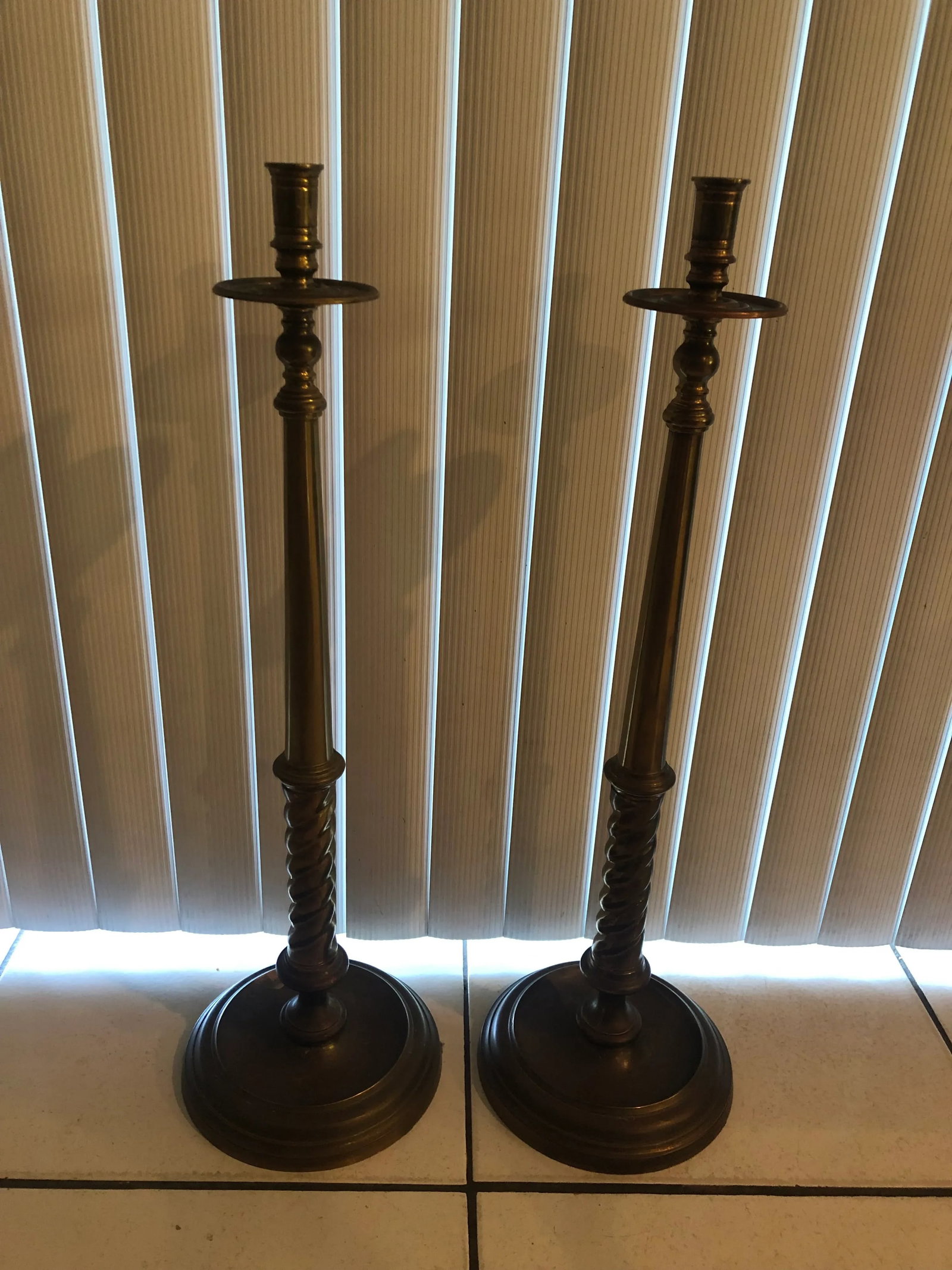 Vintage Maitland Smith Brass Candle eSticks - a Pair - 2